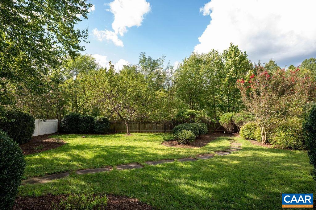 665 TYREE LN