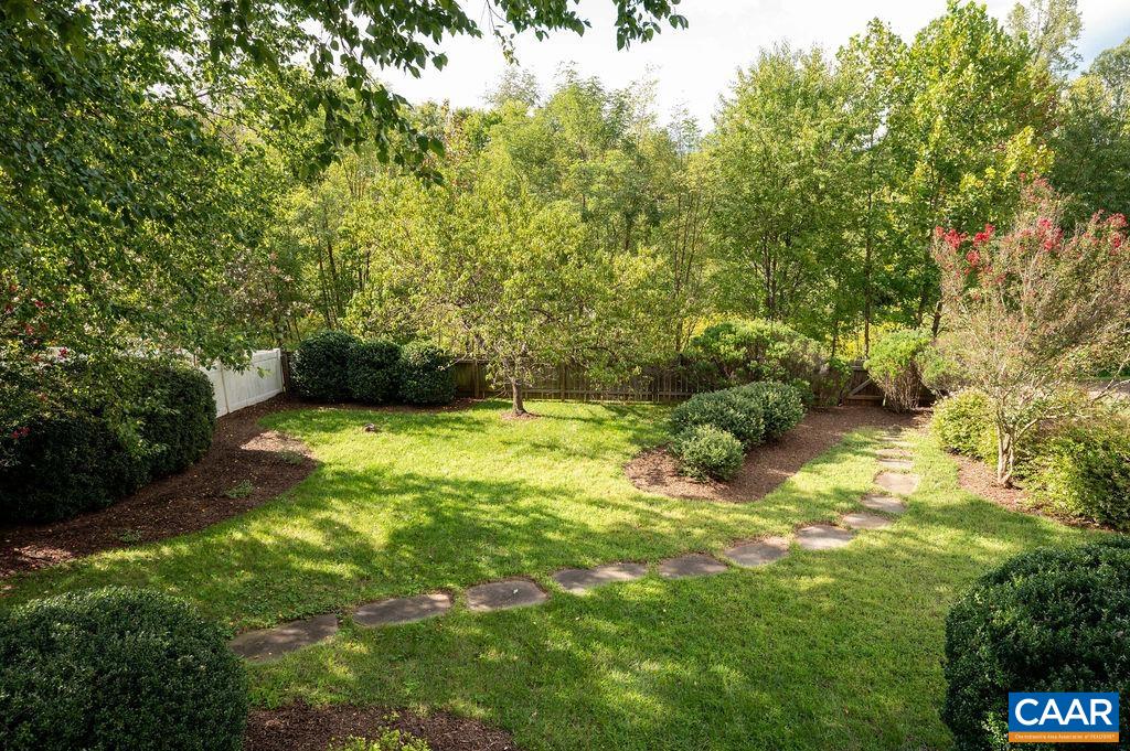 665 TYREE LN
