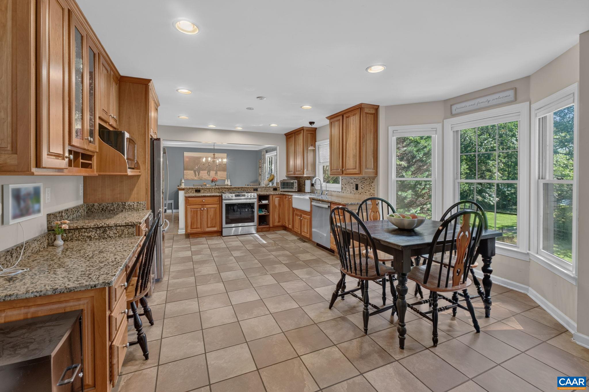 1809 AMBERFIELD DR
