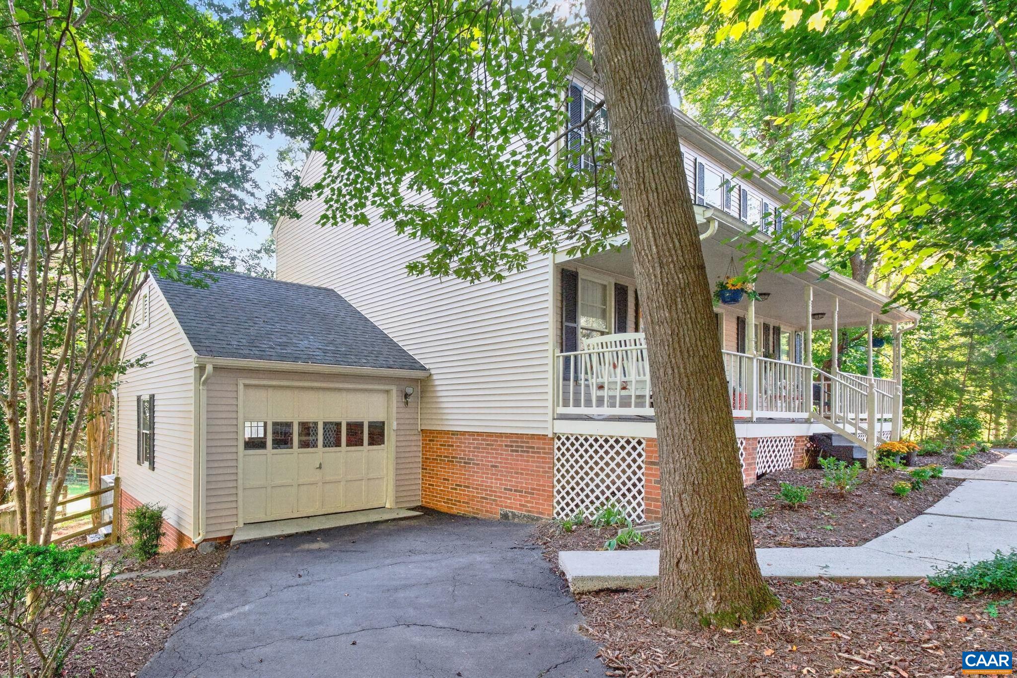 1809 AMBERFIELD DR
