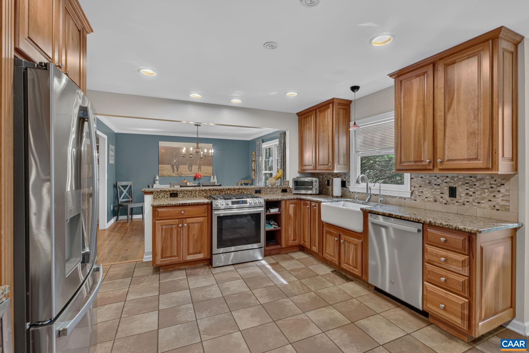 1809 AMBERFIELD DR