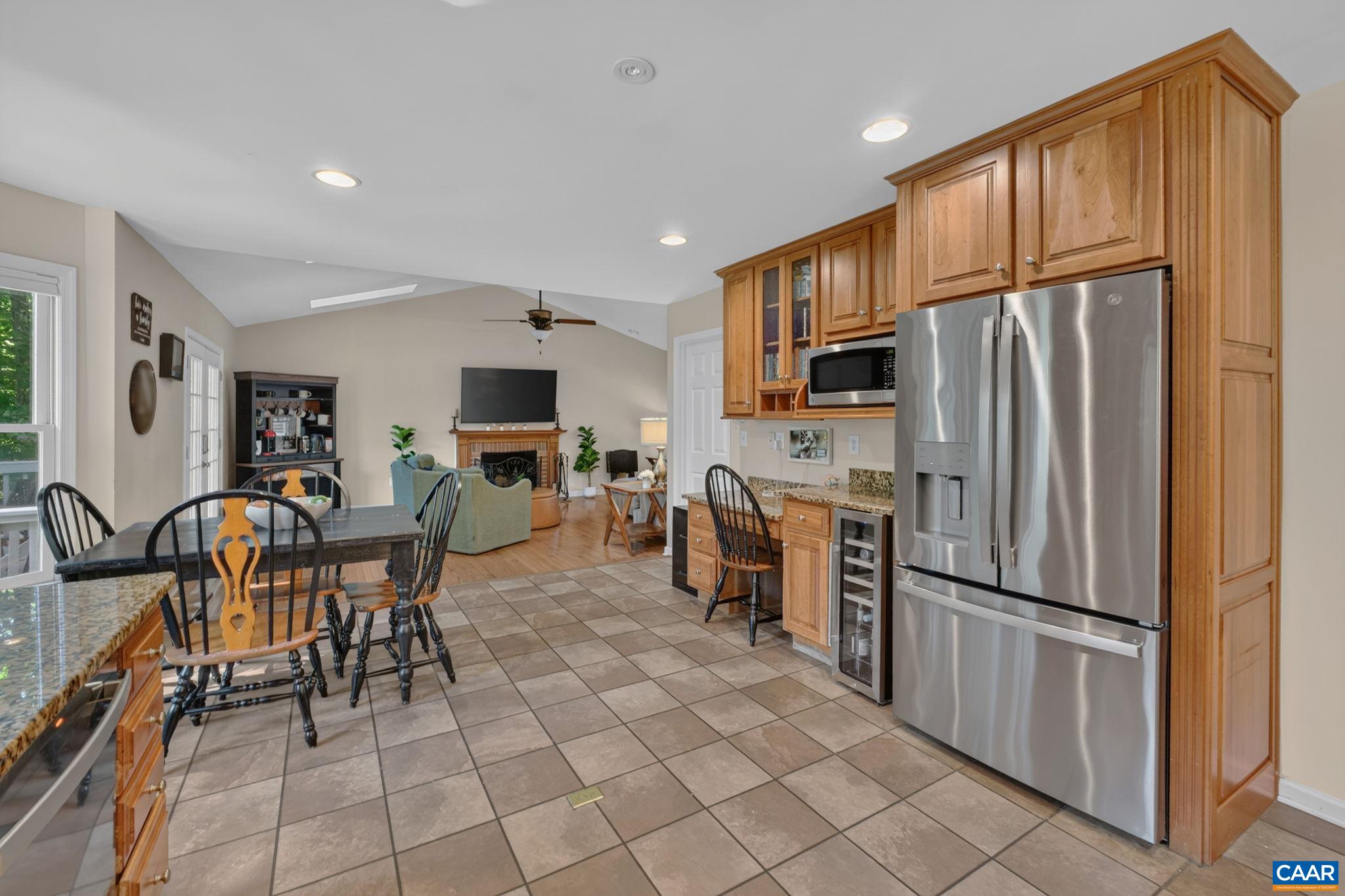 1809 AMBERFIELD DR