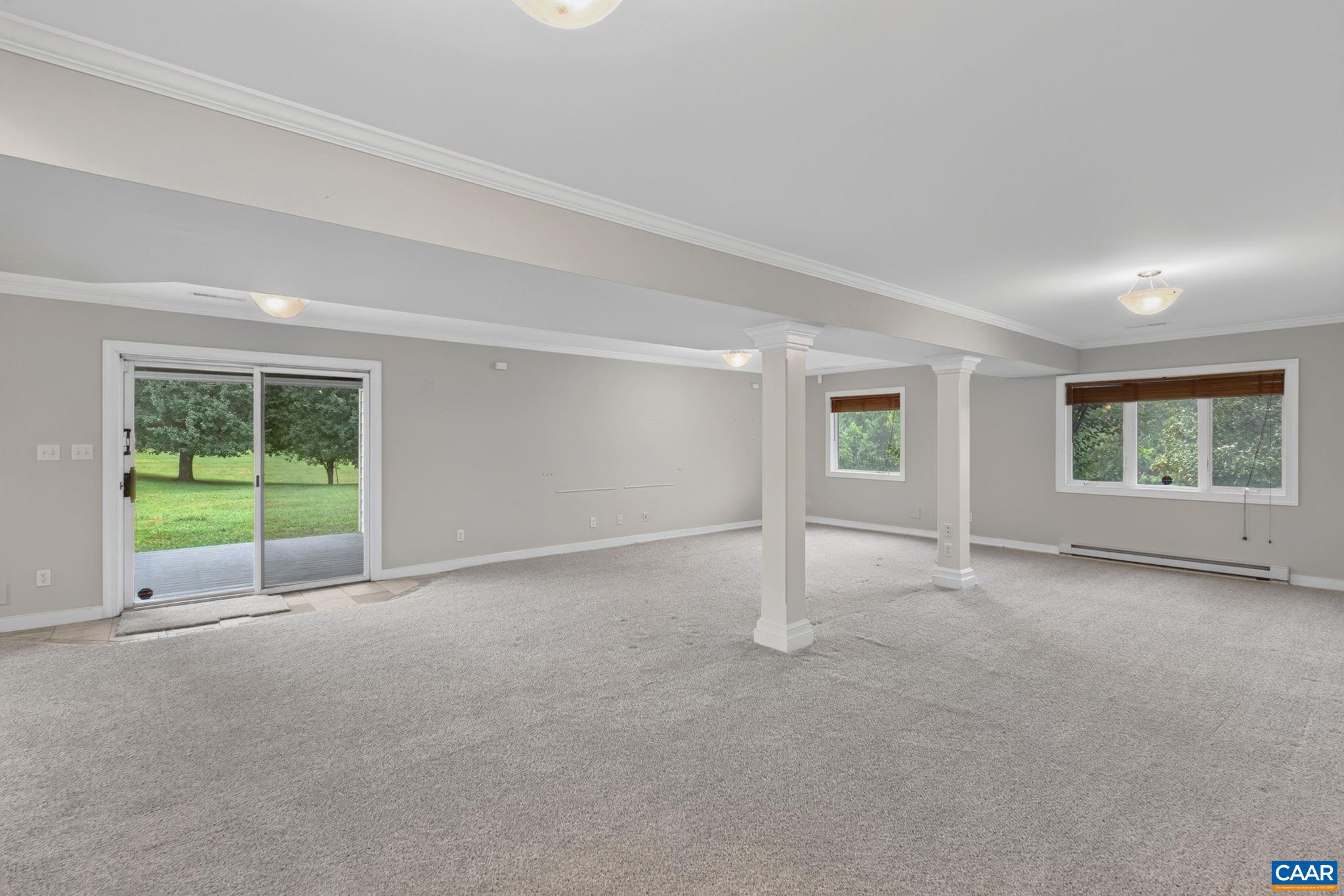 100 GRAEMONT LN