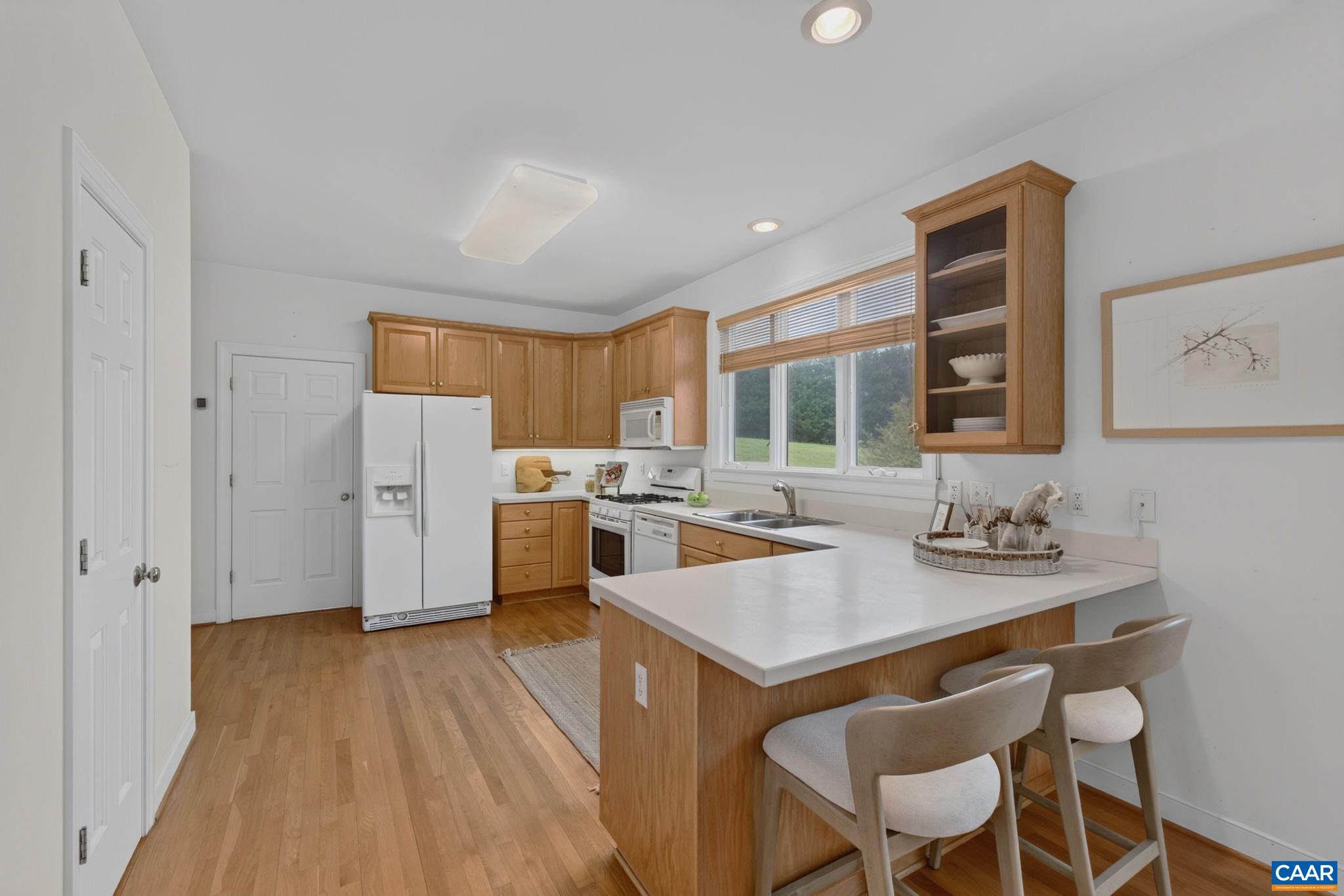 100 GRAEMONT LN