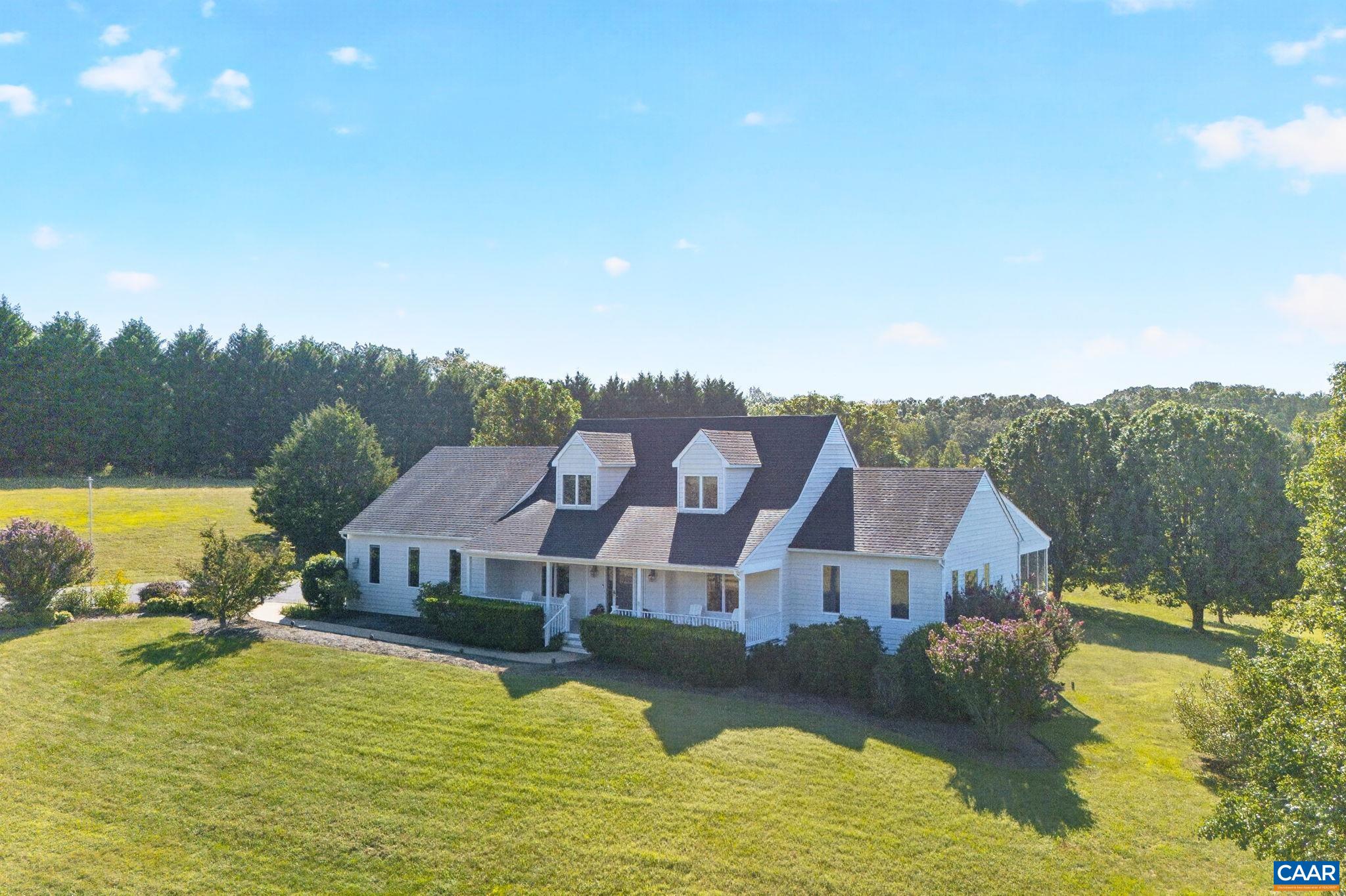 100 GRAEMONT LN