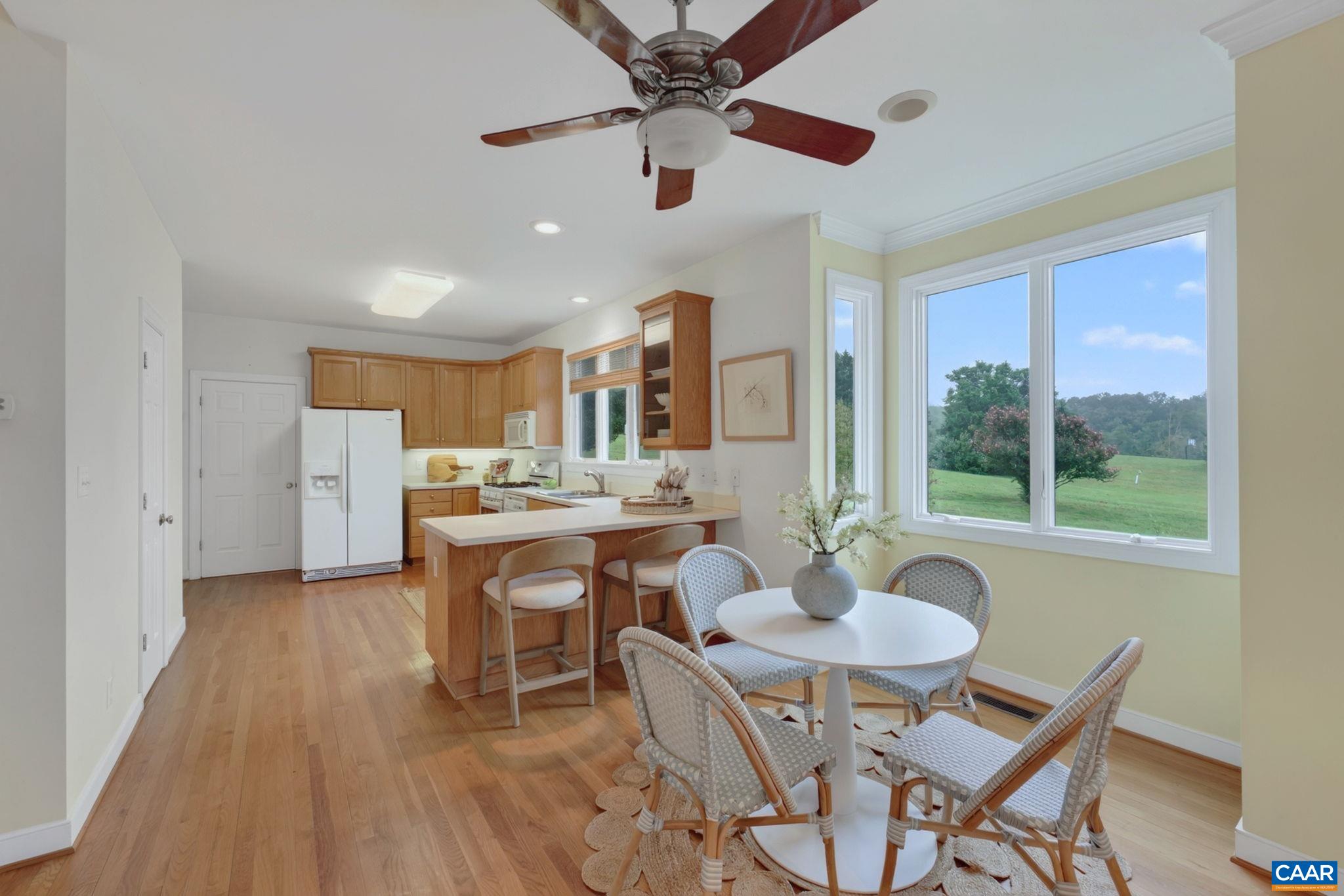 100 GRAEMONT LN