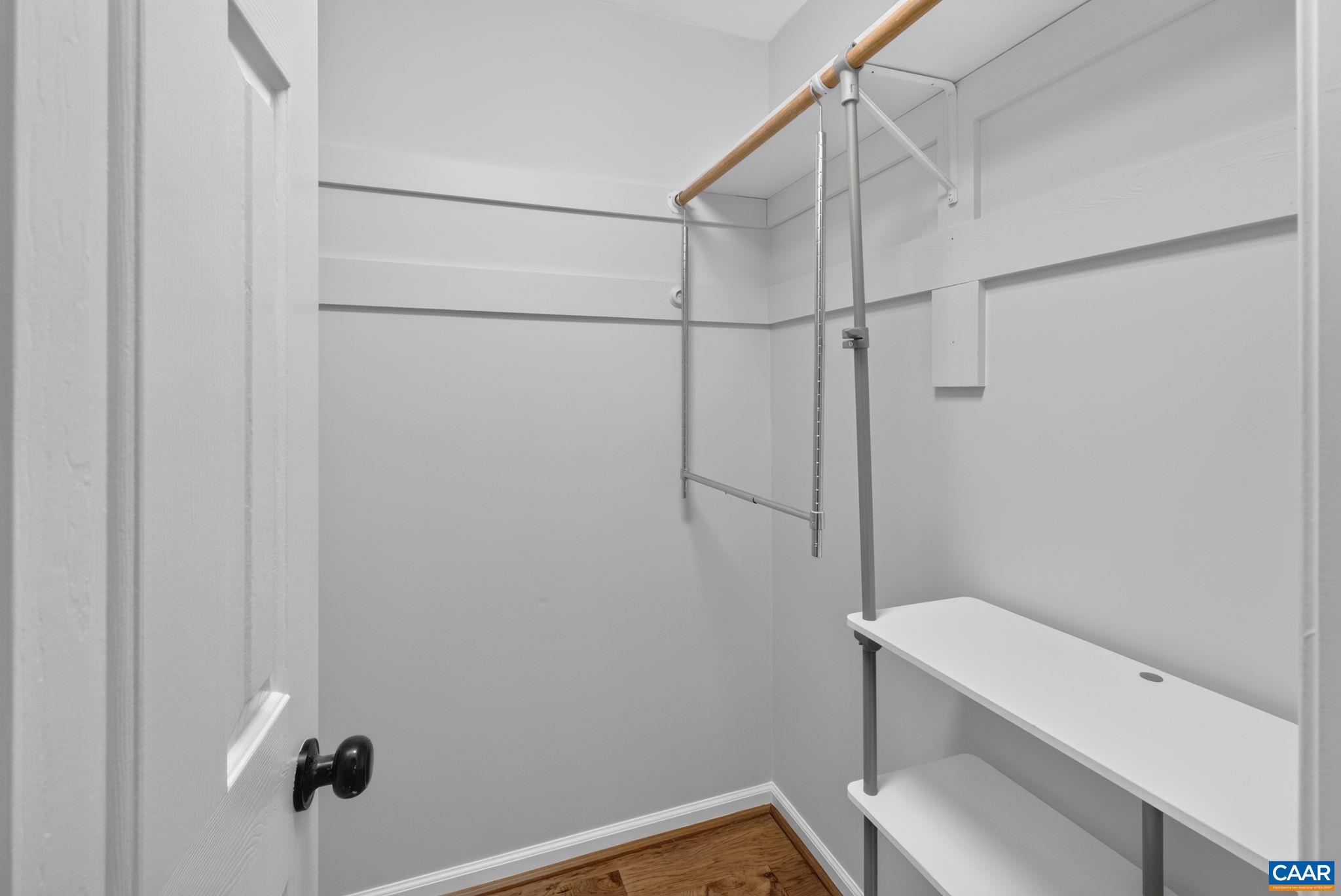 1685 ROYAL OAK CT