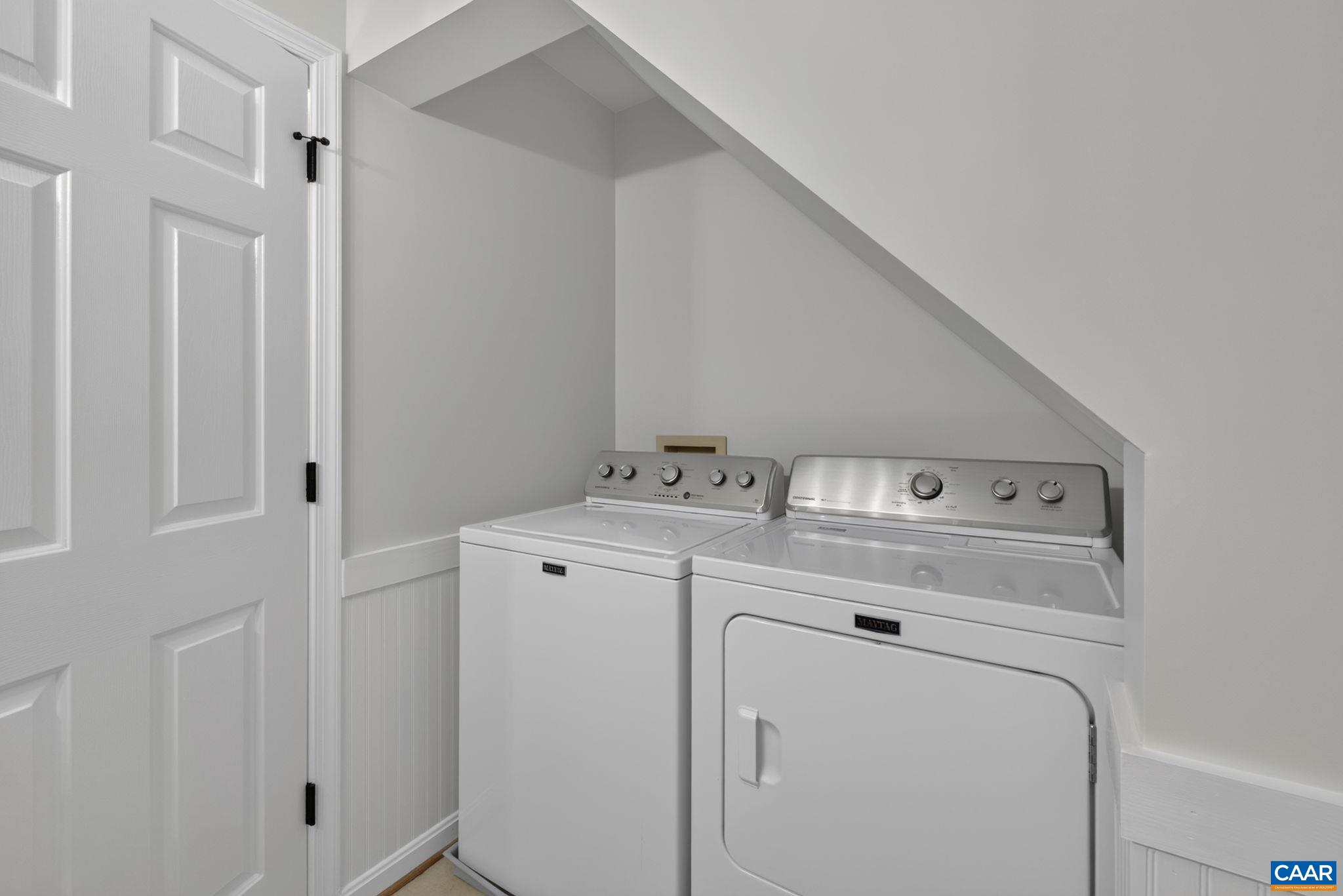1685 ROYAL OAK CT
