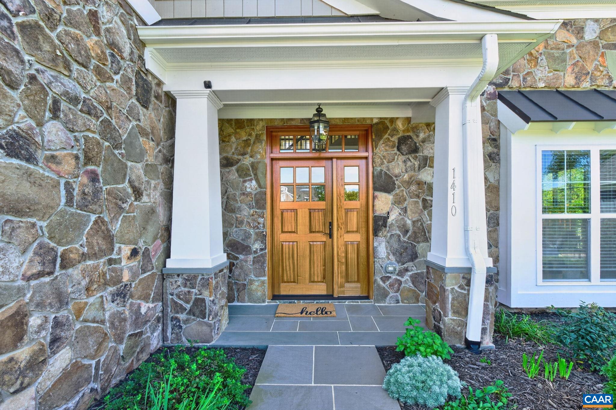 1410 HILLBROOK CT