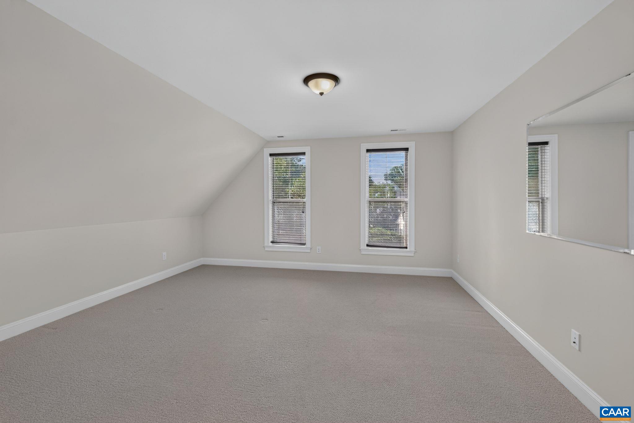 1410 HILLBROOK CT