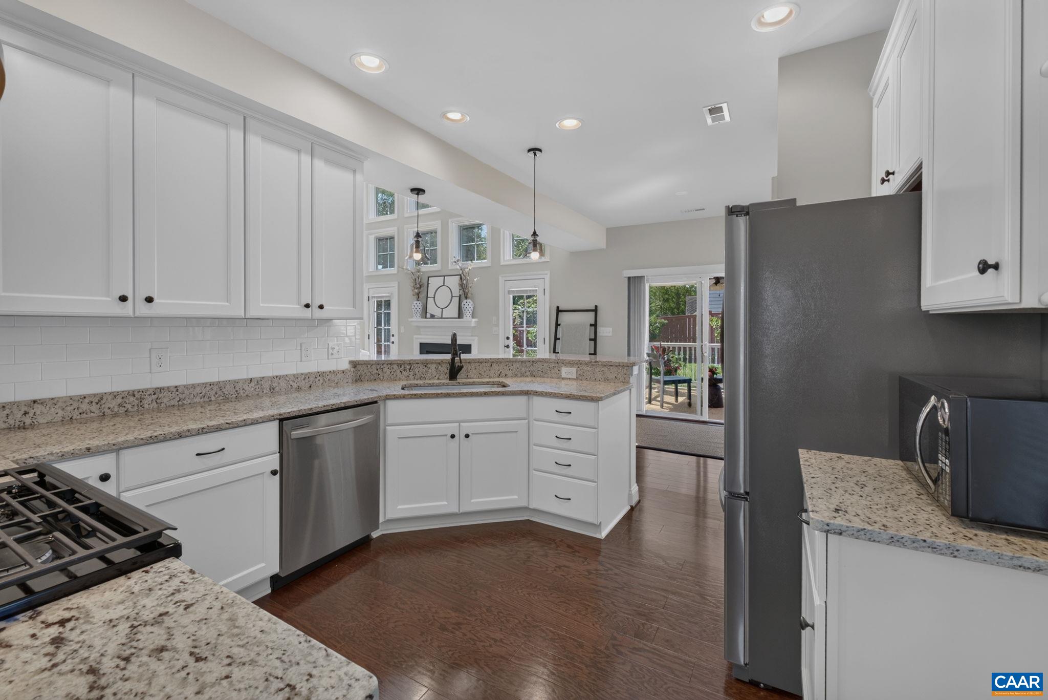 1410 HILLBROOK CT