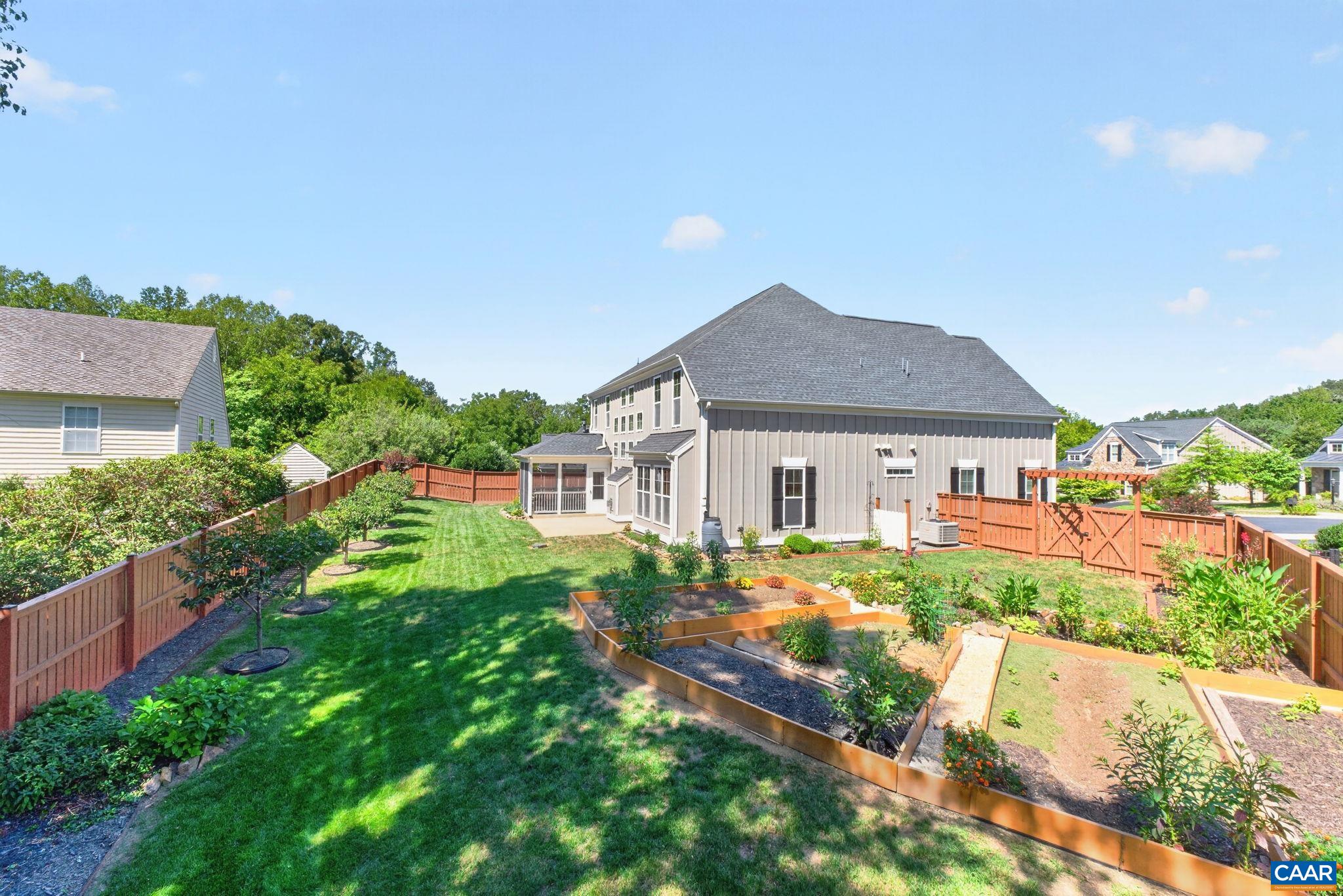 1410 HILLBROOK CT
