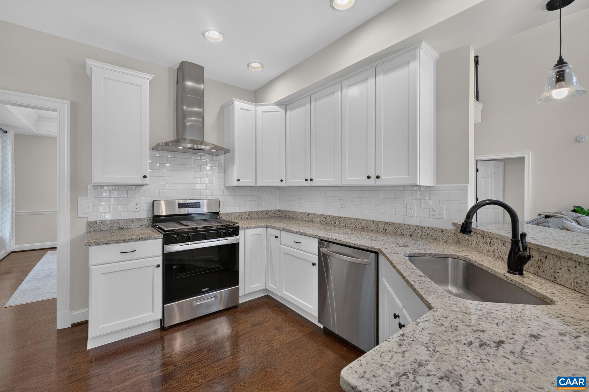 1410 HILLBROOK CT