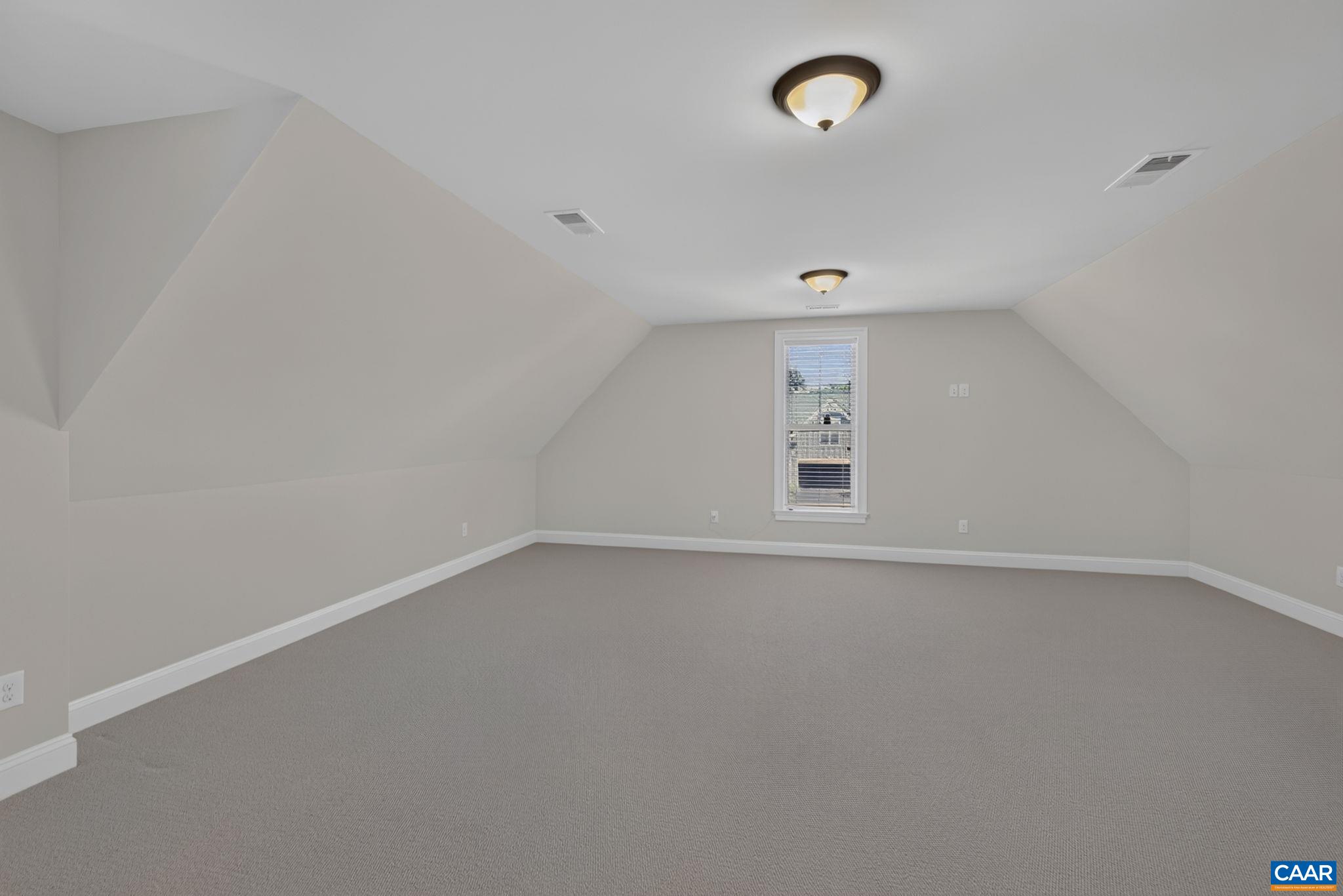 1410 HILLBROOK CT