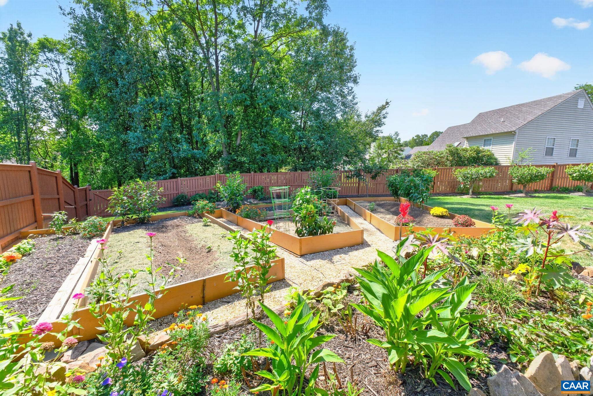 1410 HILLBROOK CT