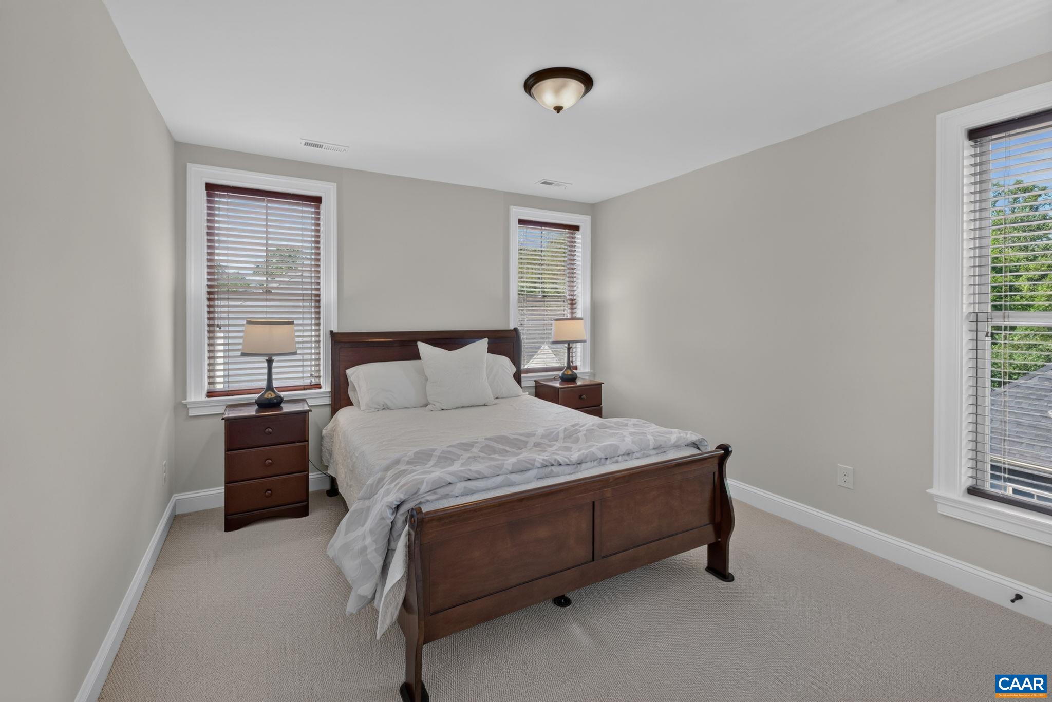 1410 HILLBROOK CT