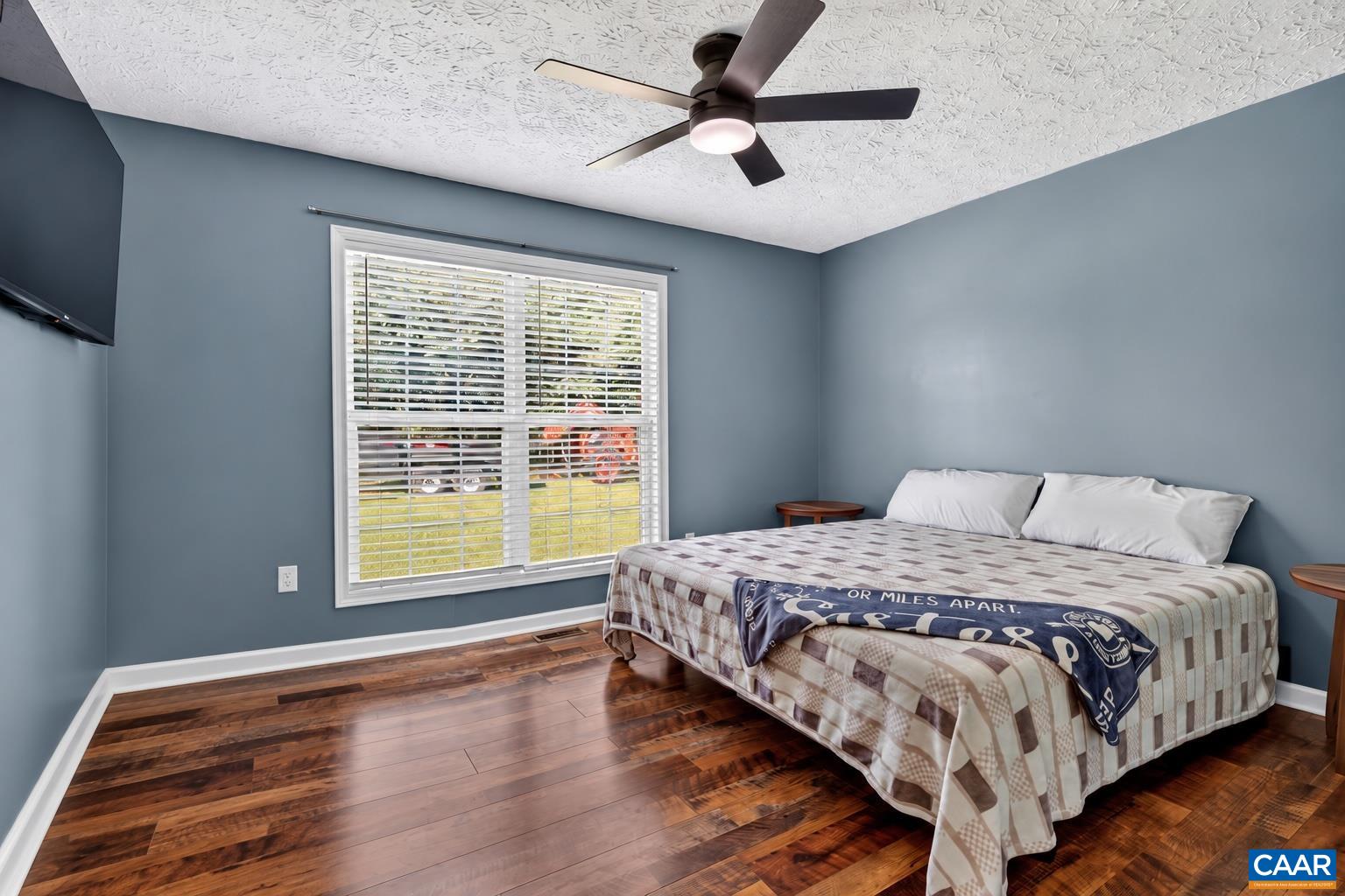 676 ROCKFISH SCHOOL LN
