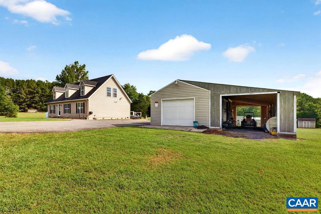 676 ROCKFISH SCHOOL LN