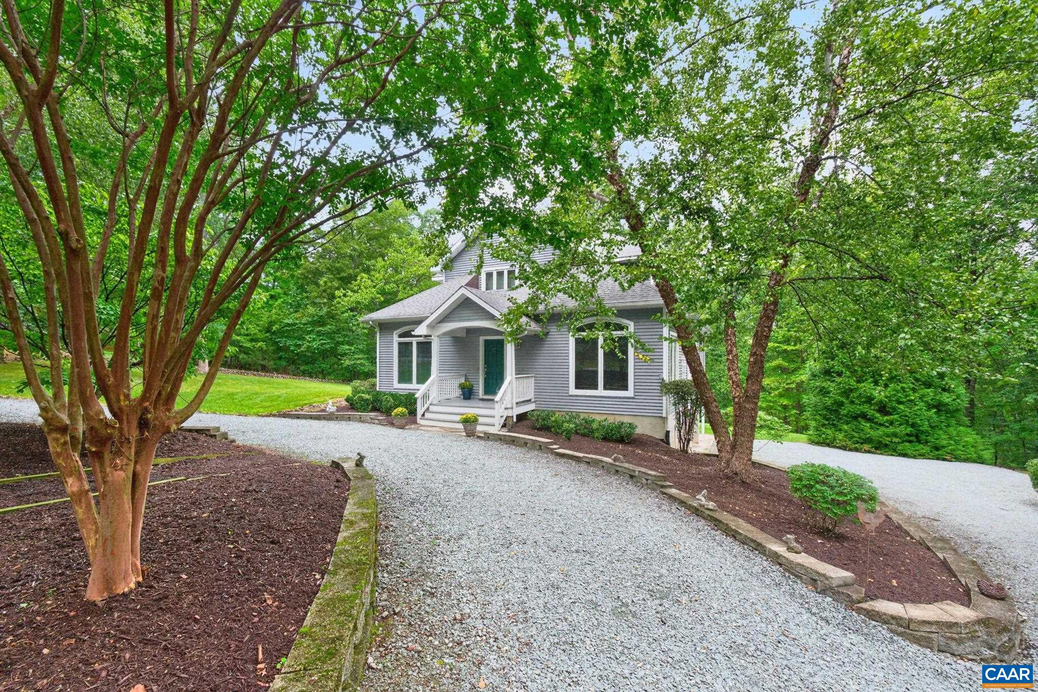 2483 POPLAR DR