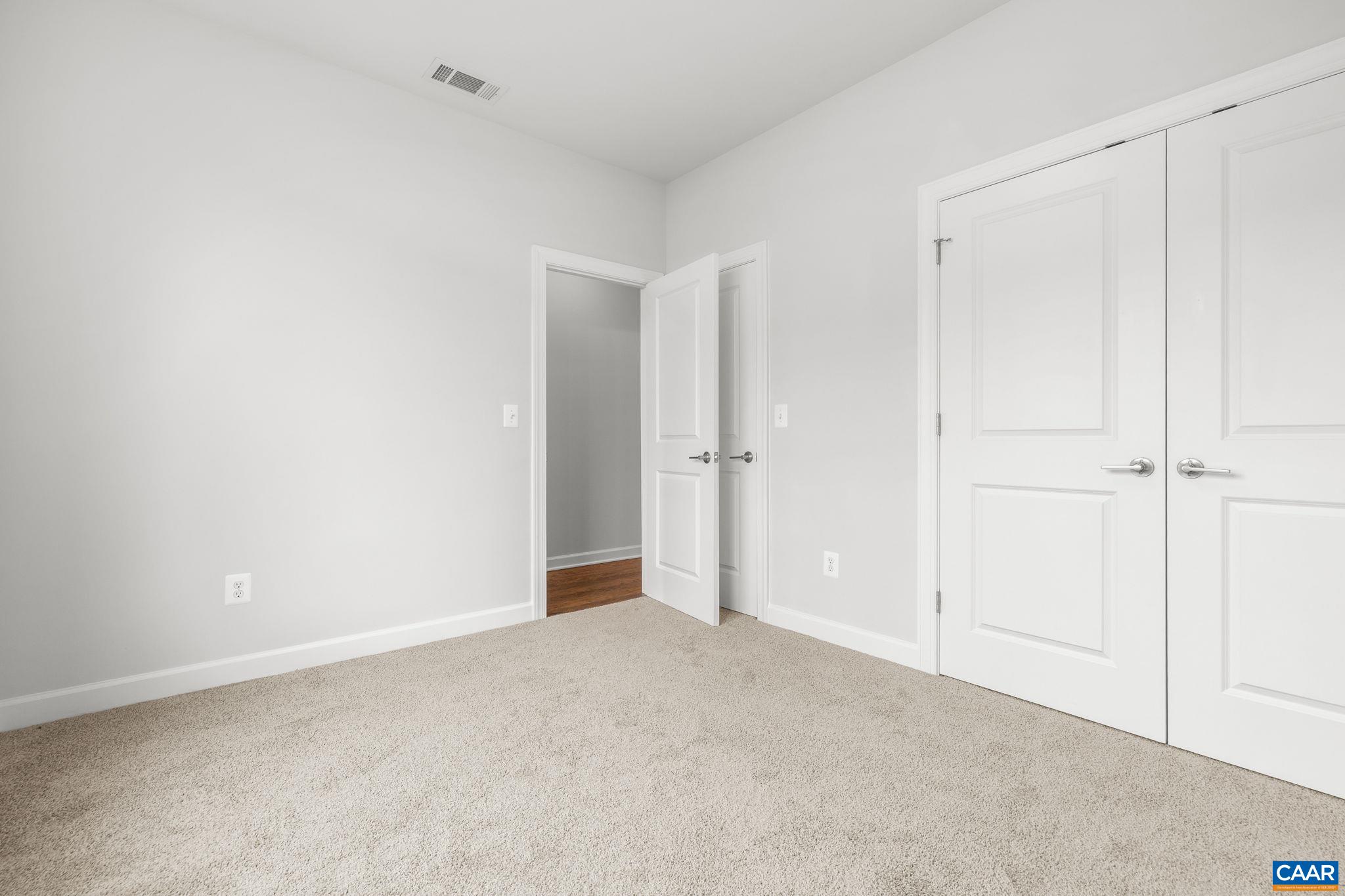 2035 LARKIN AVE