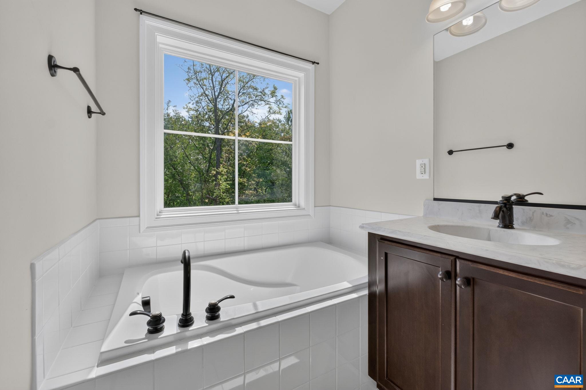 2932 TEMPLEHOF CT