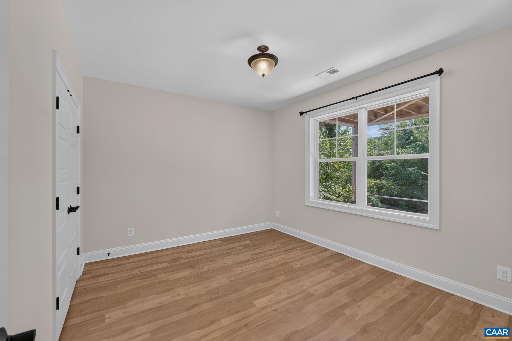 2932 TEMPLEHOF CT