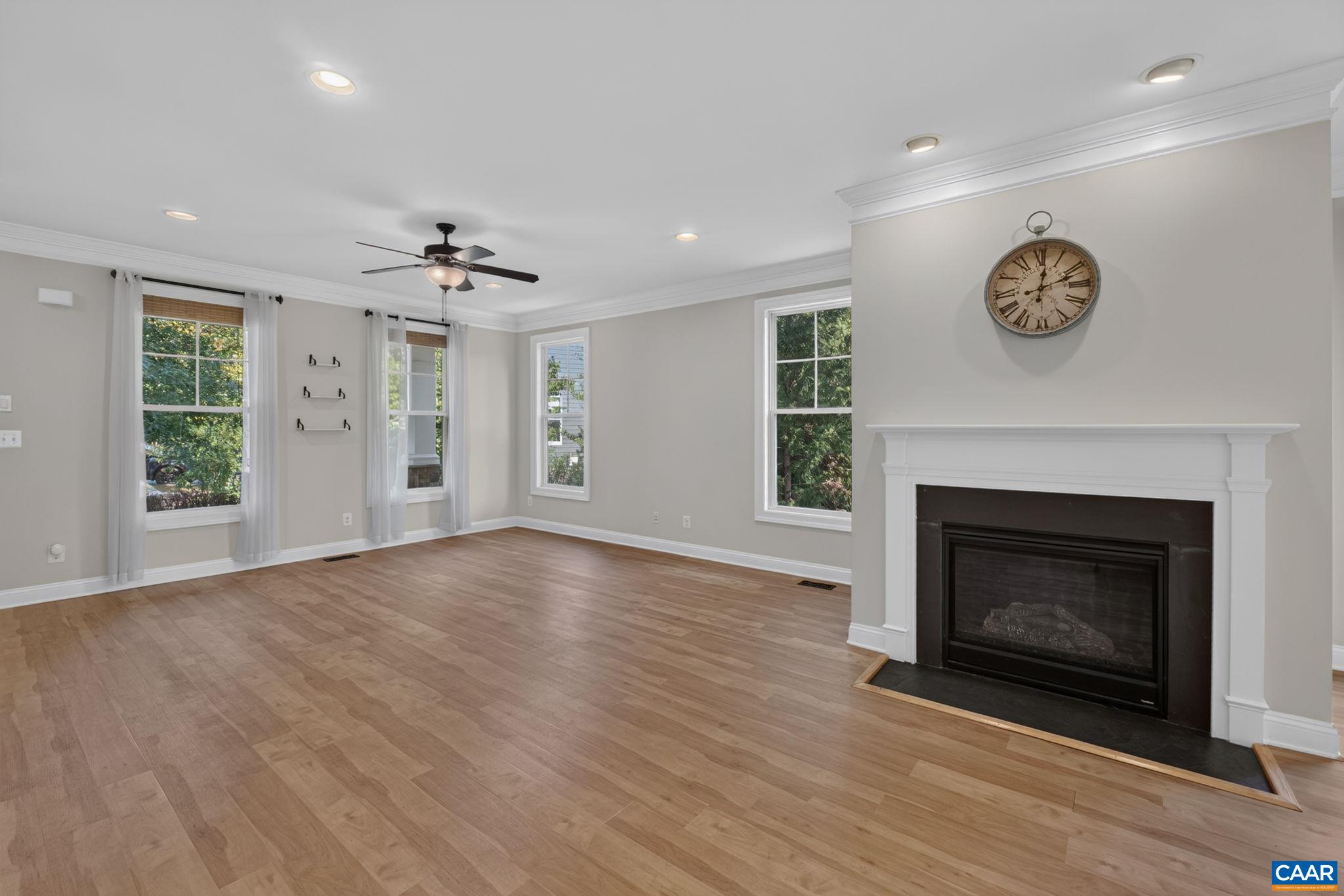 2932 TEMPLEHOF CT