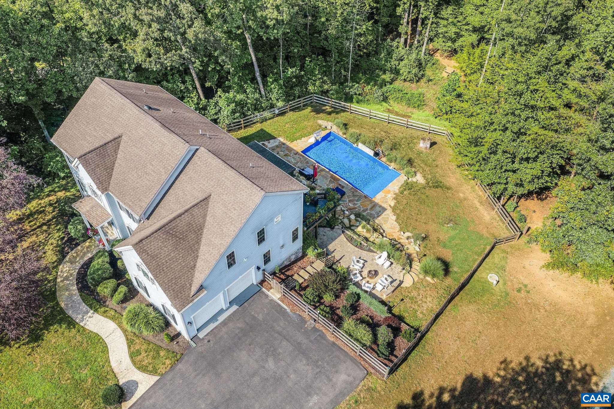 1425 PLAINS DR