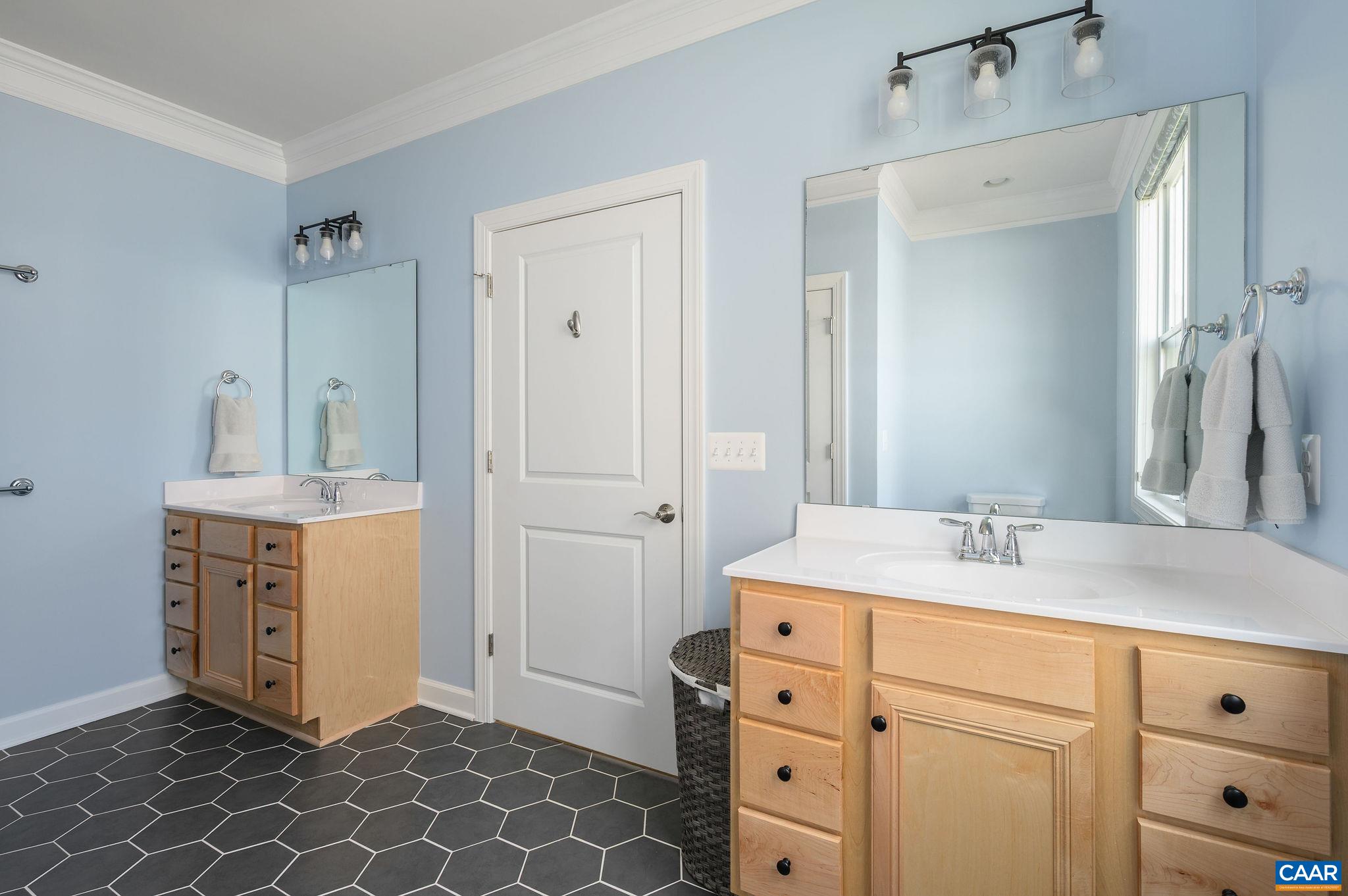 3676 THICKET RUN PL