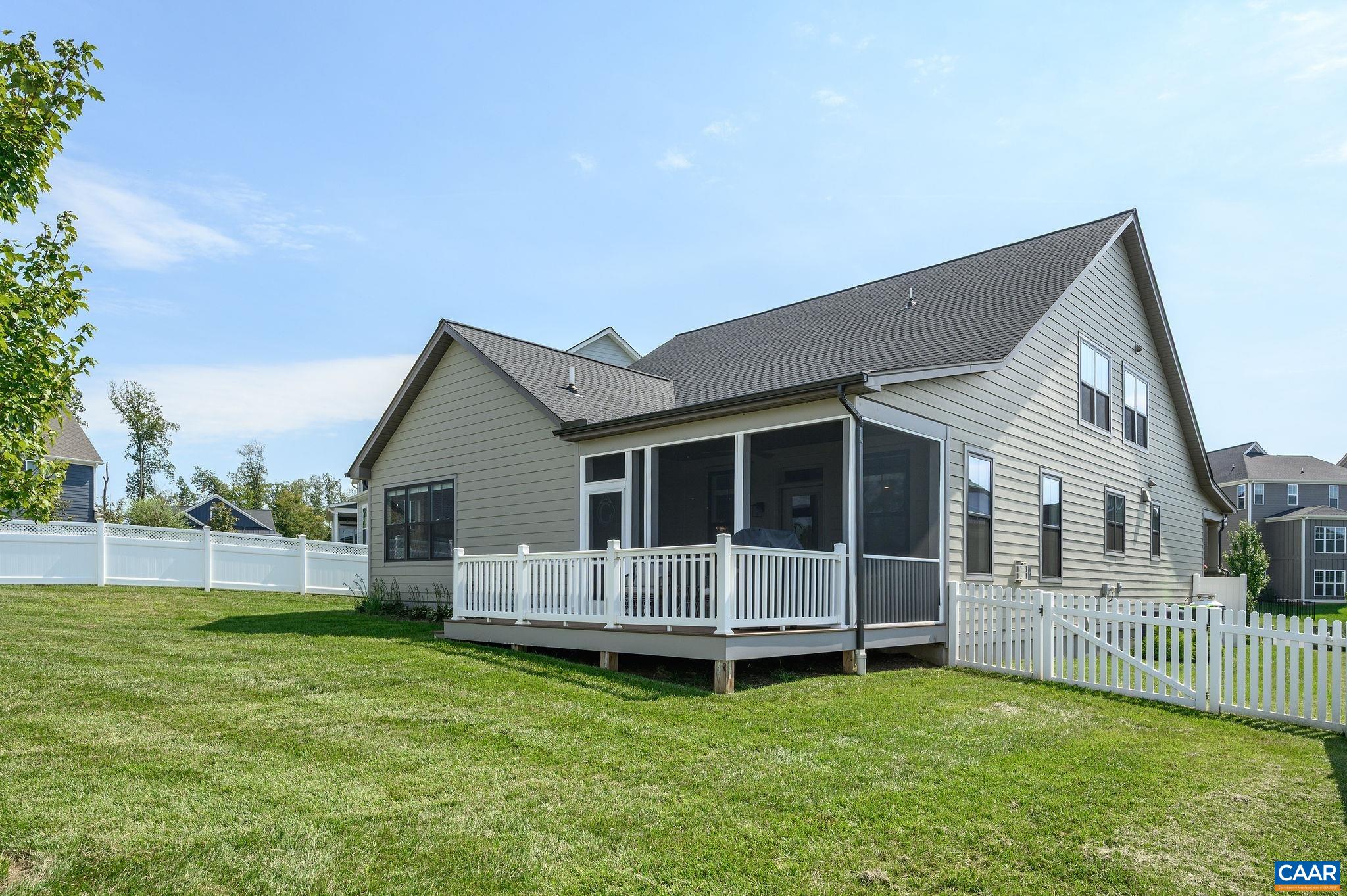 3676 THICKET RUN PL