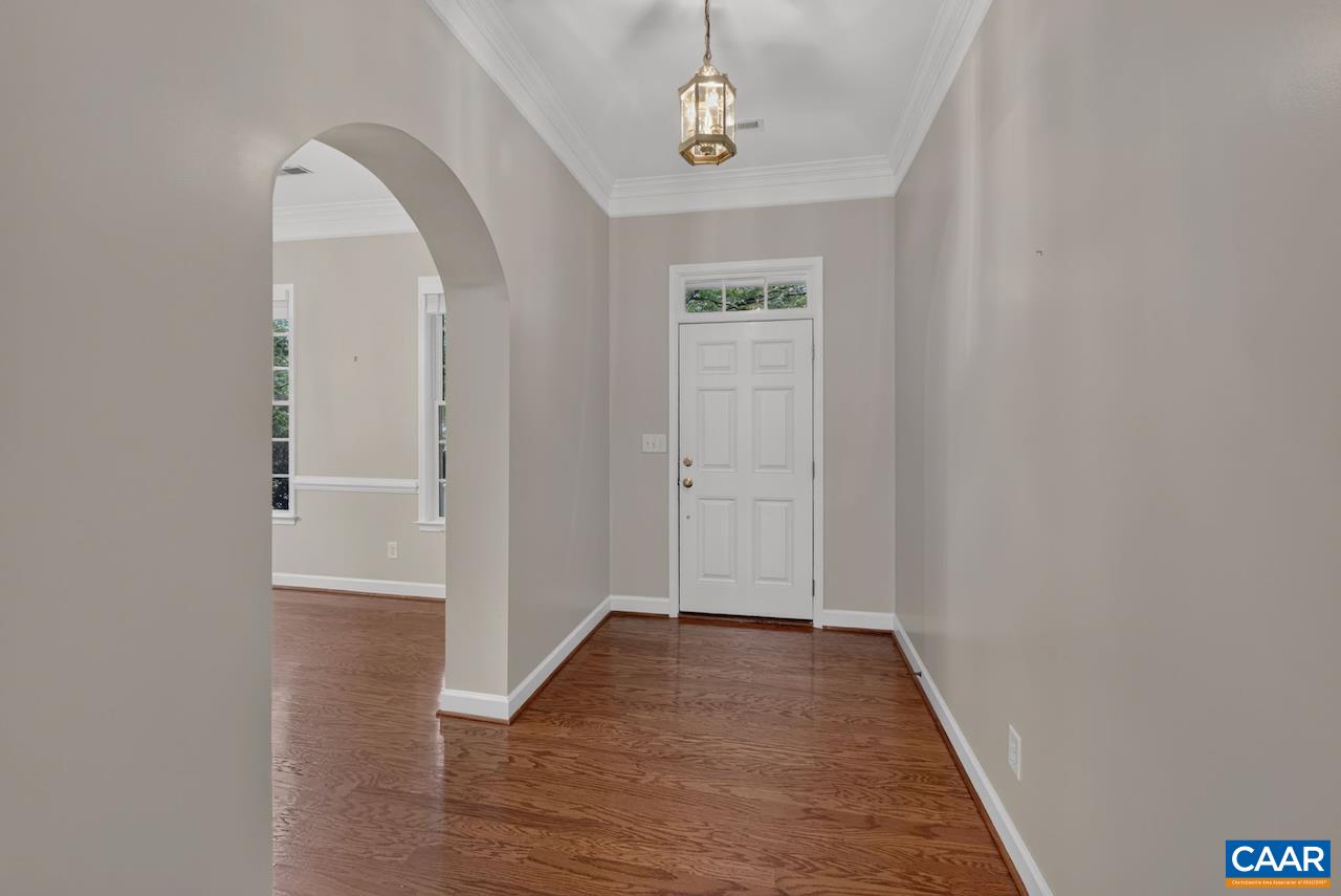 3203 TURNBERRY CIR
