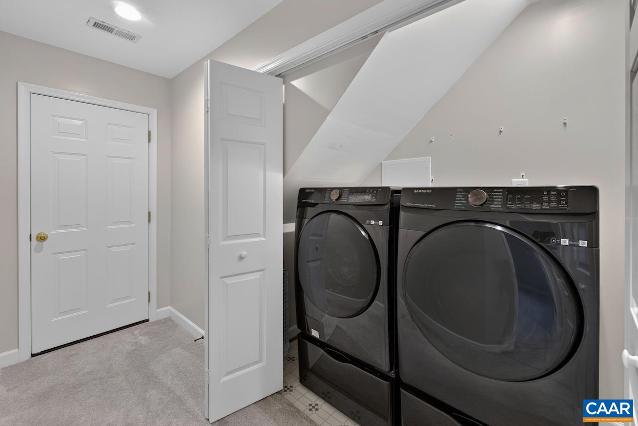 3203 TURNBERRY CIR