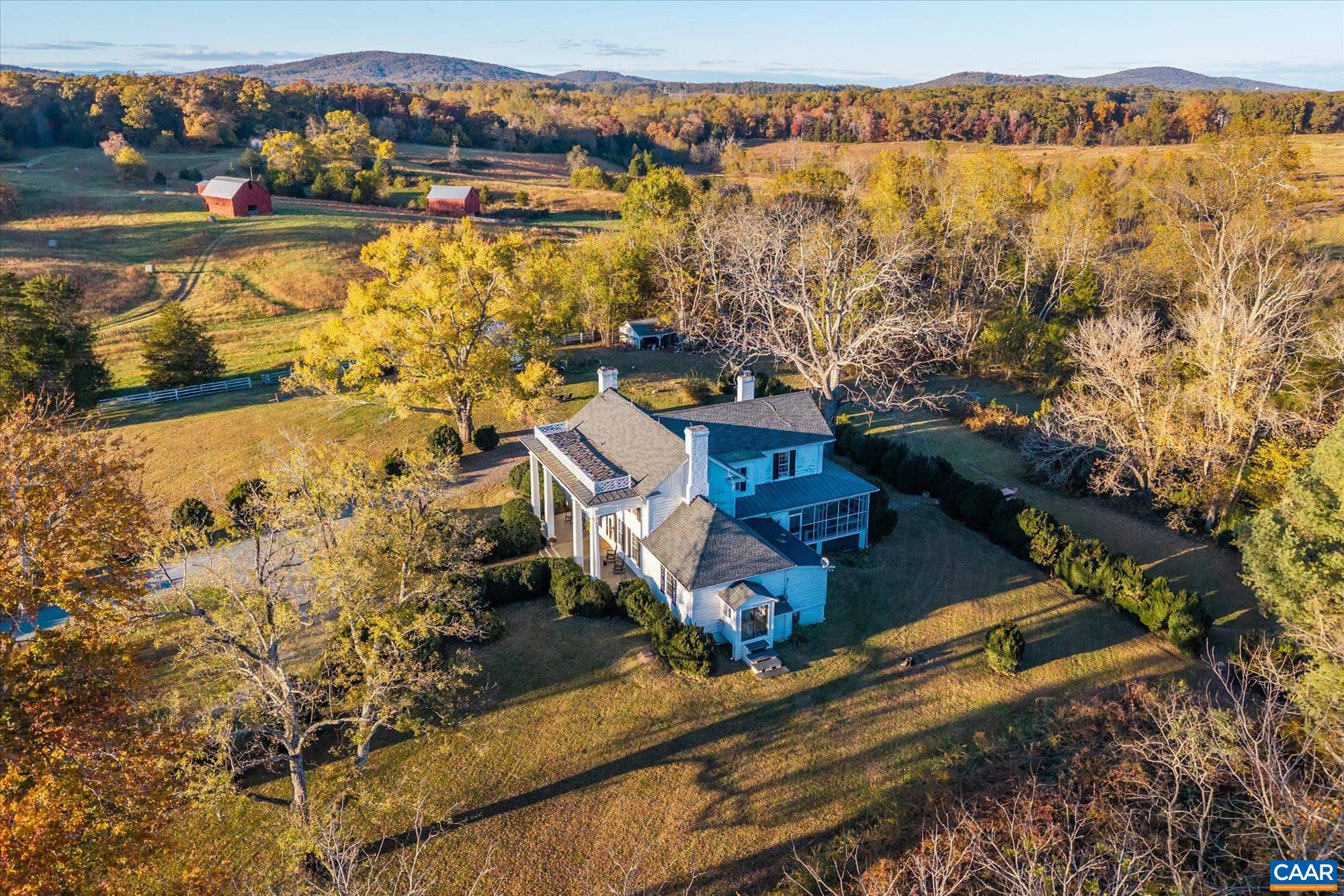 7877 MEADOWS FARM RD