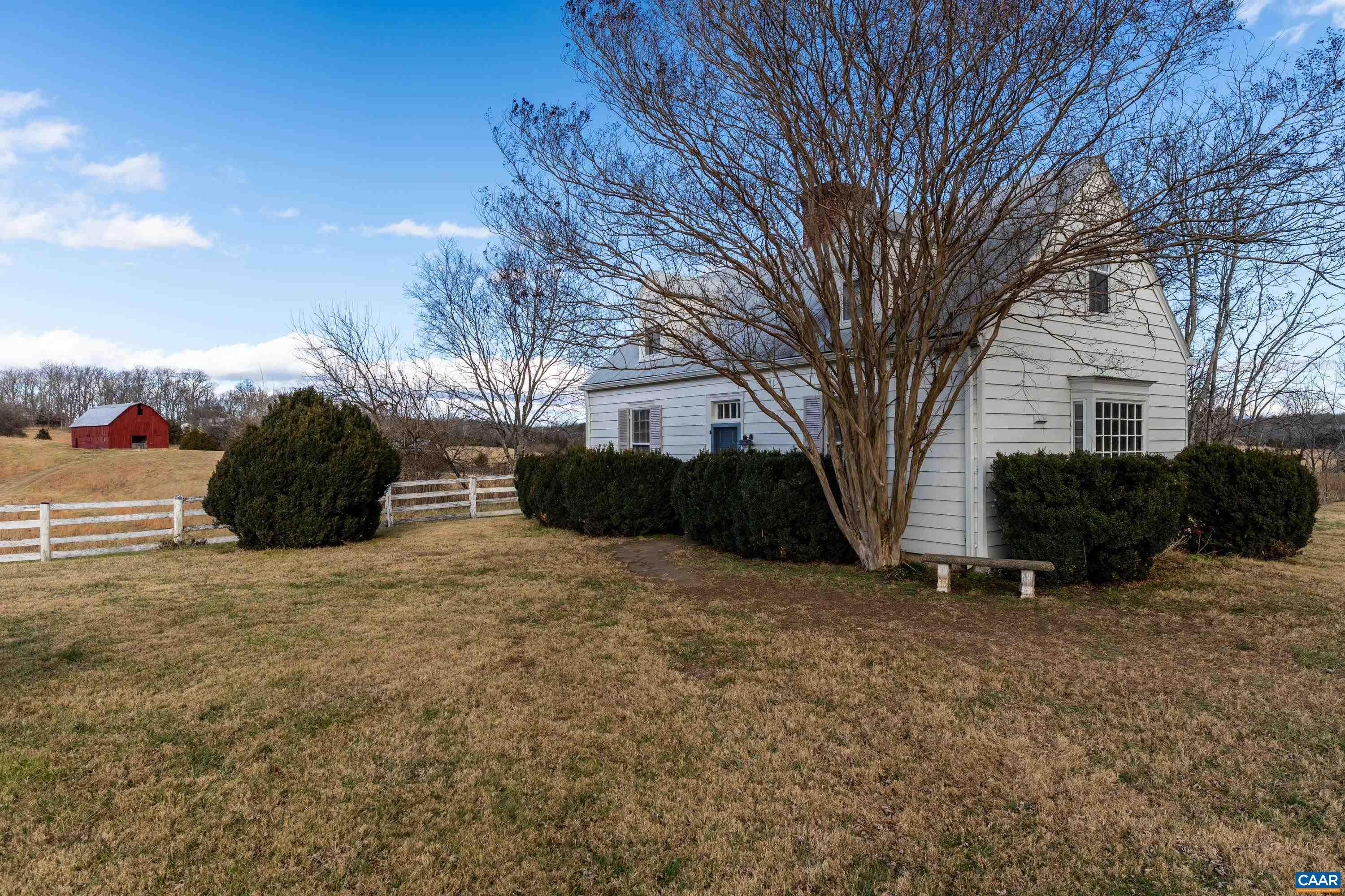7877 MEADOWS FARM RD