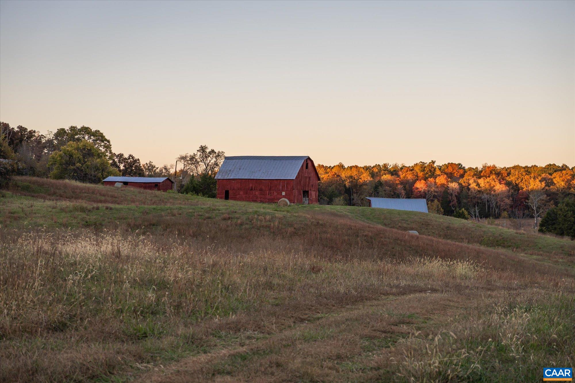 7877 MEADOWS FARM RD