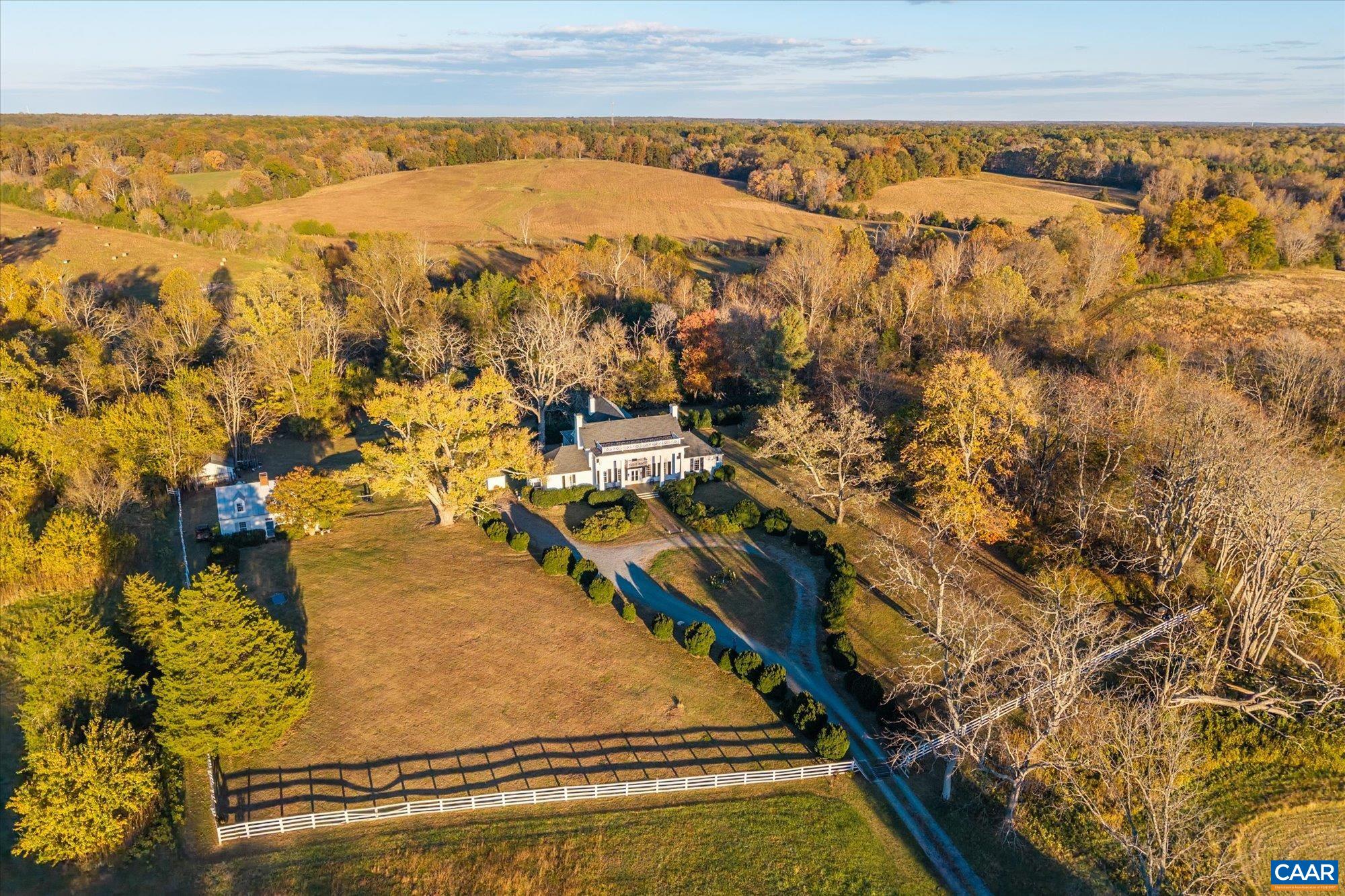7877 MEADOWS FARM RD