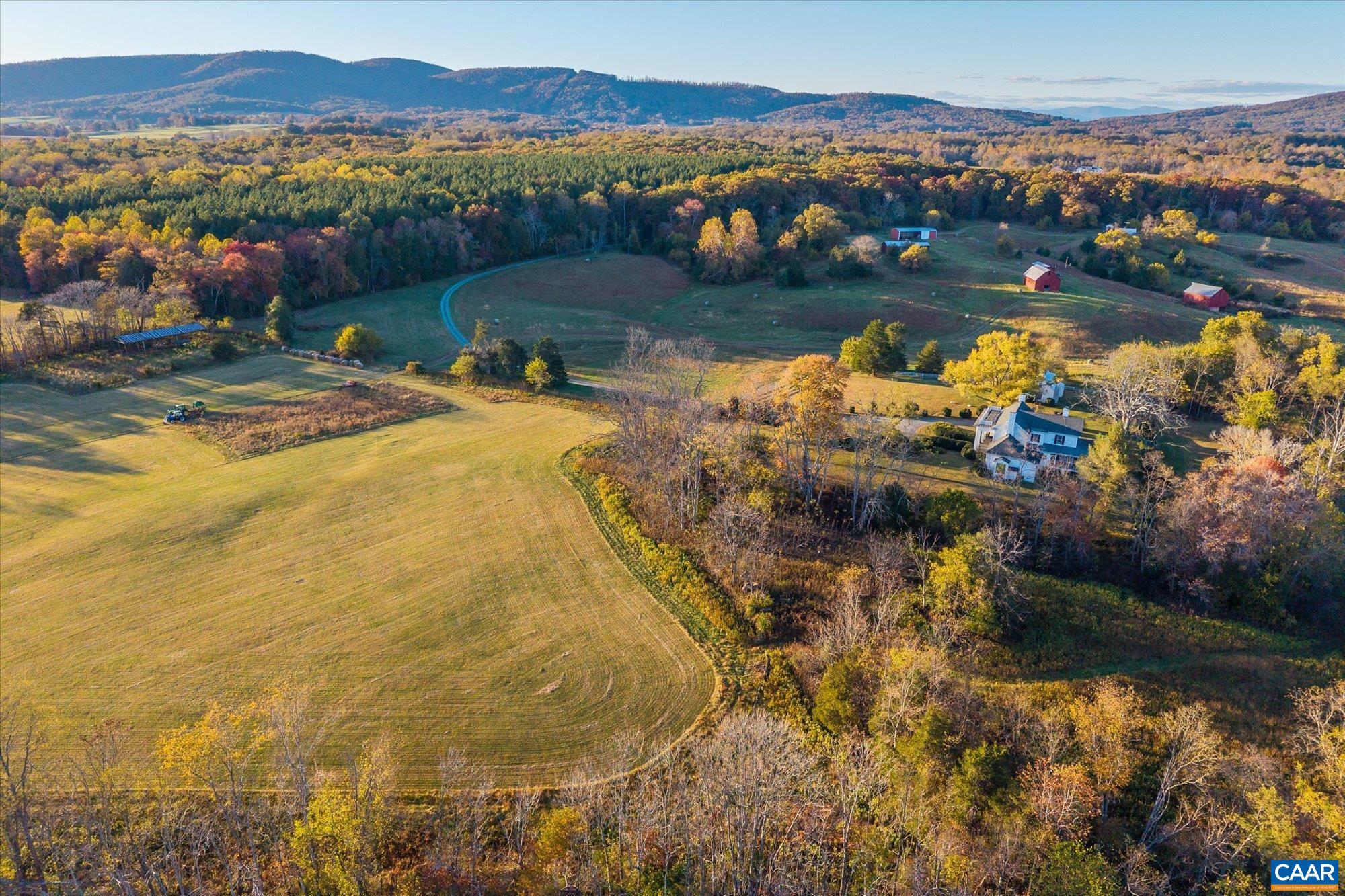 7877 MEADOWS FARM RD
