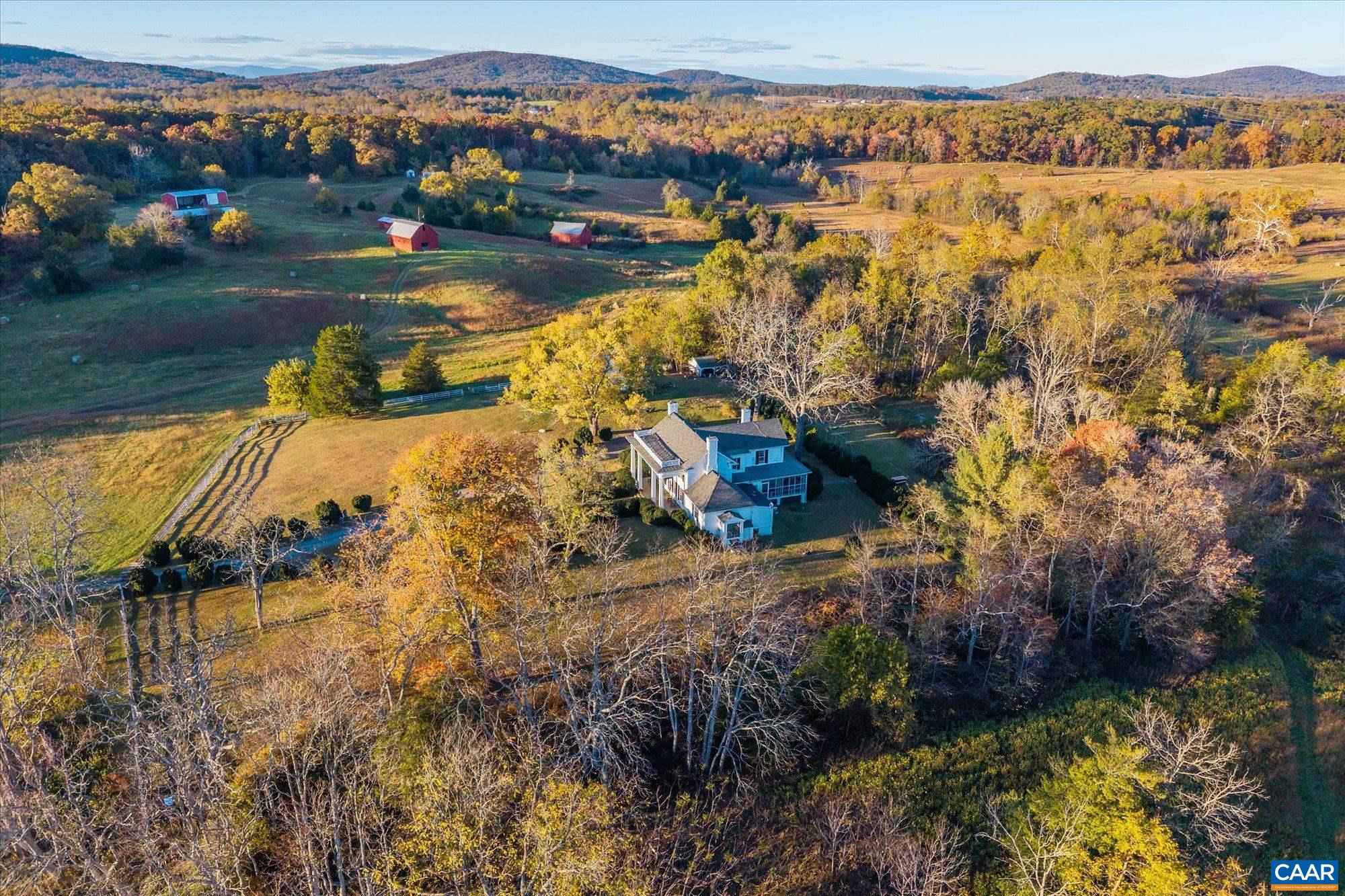 7877 MEADOWS FARM RD