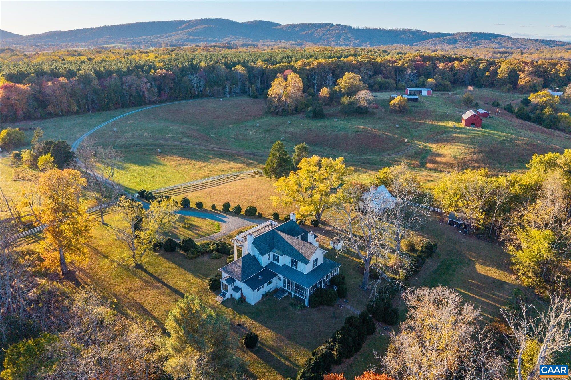 7877 MEADOWS FARM RD