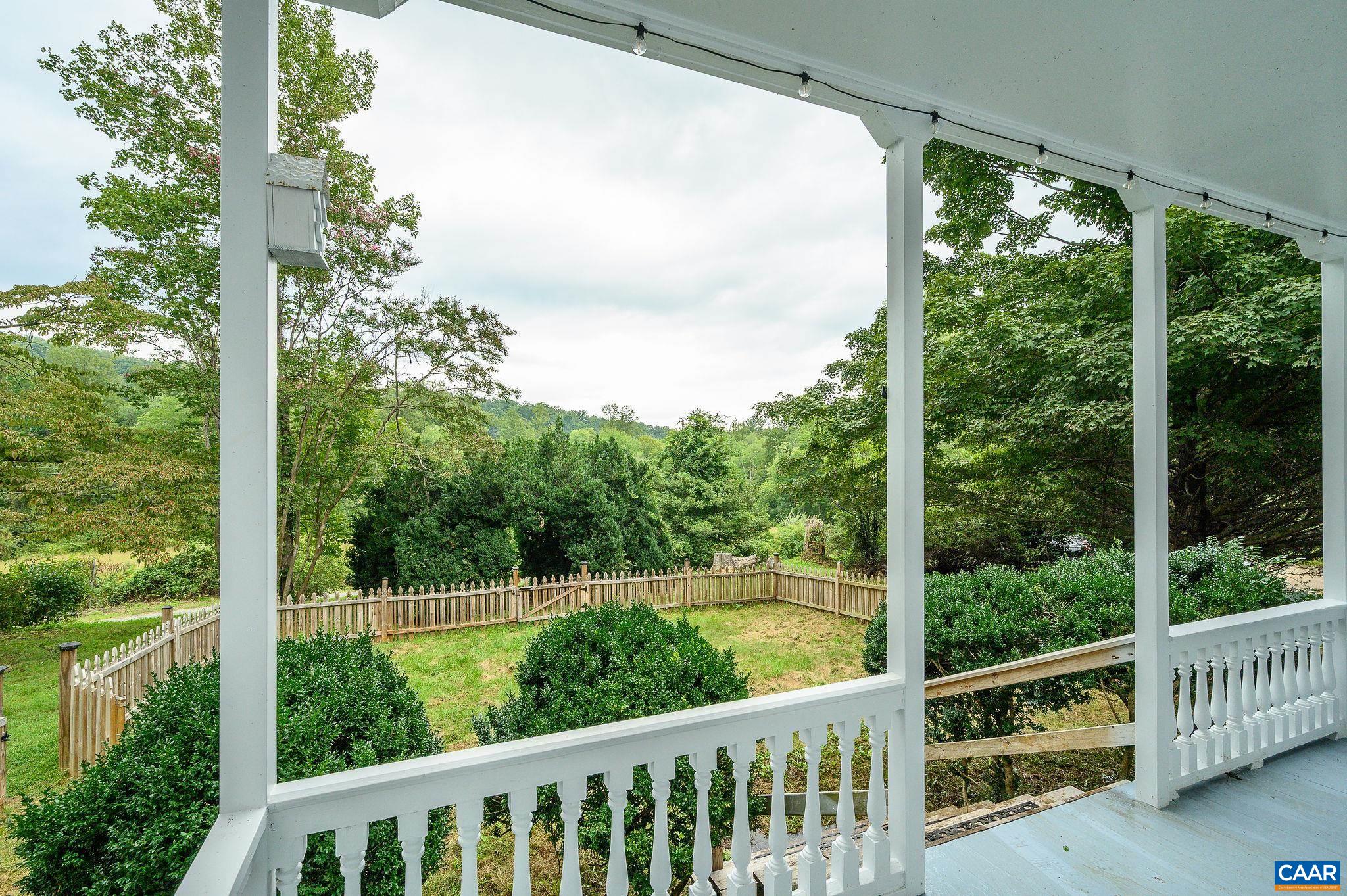 2120 DROVERS LN