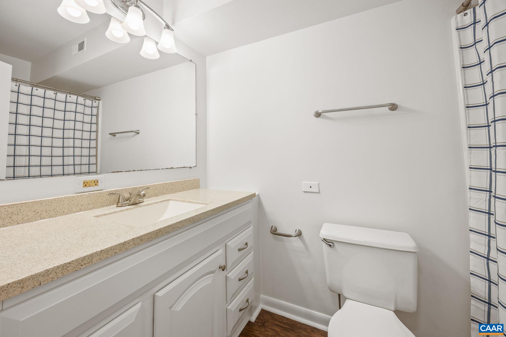 143 GREEN TURTLE LN Unit: 8