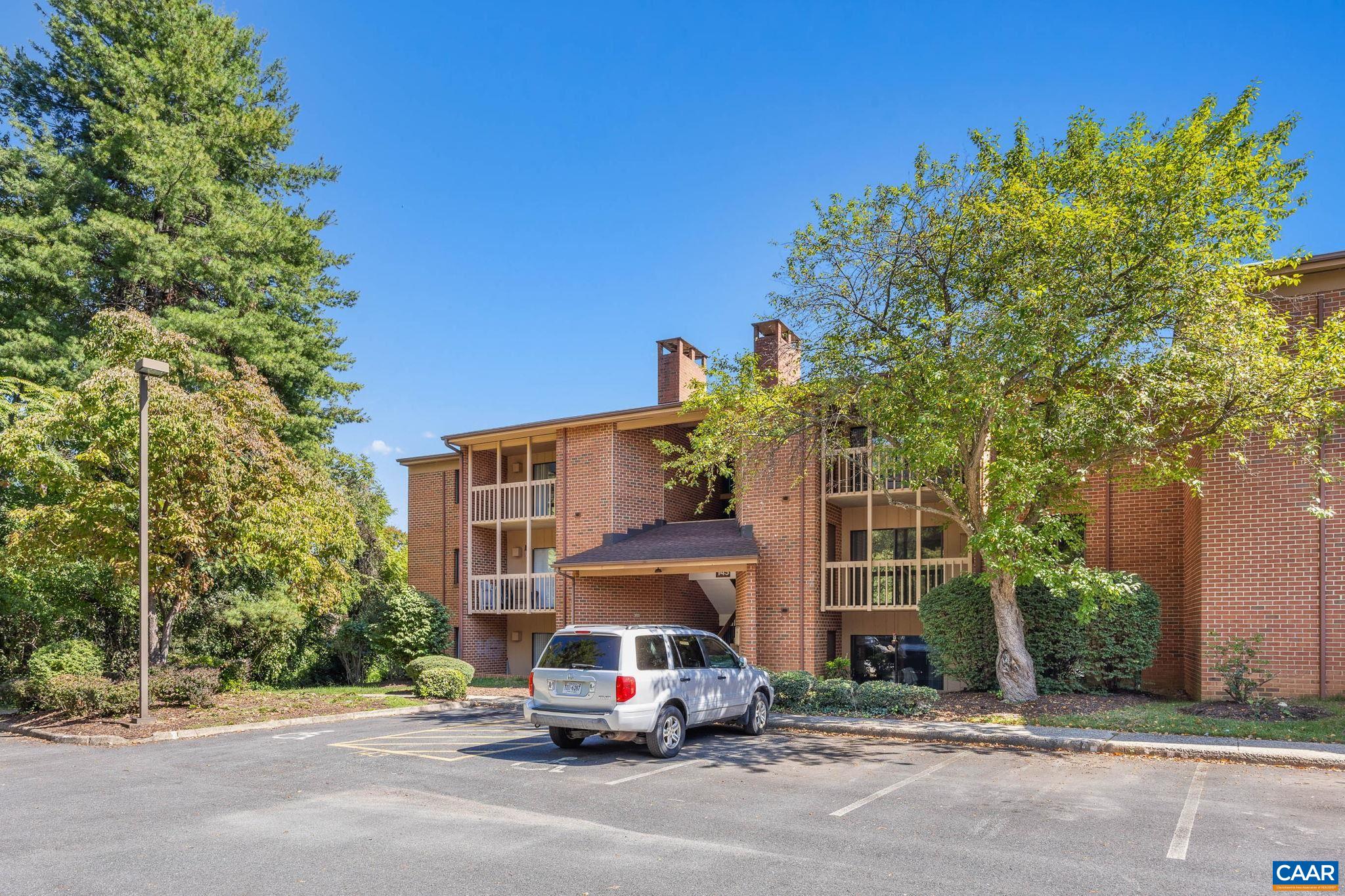 143 GREEN TURTLE LN Unit: 8