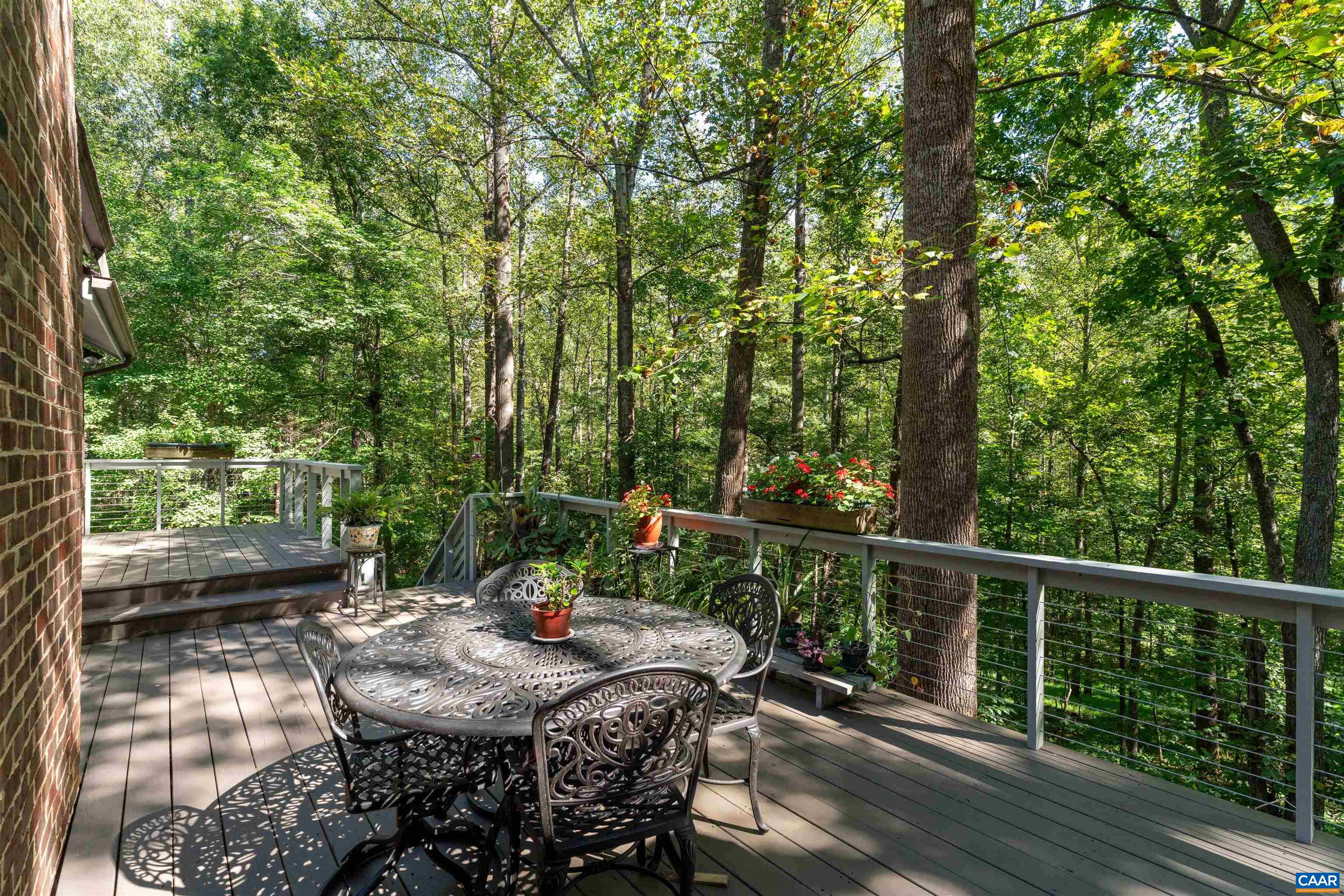 3335 BROOKSIDE DR