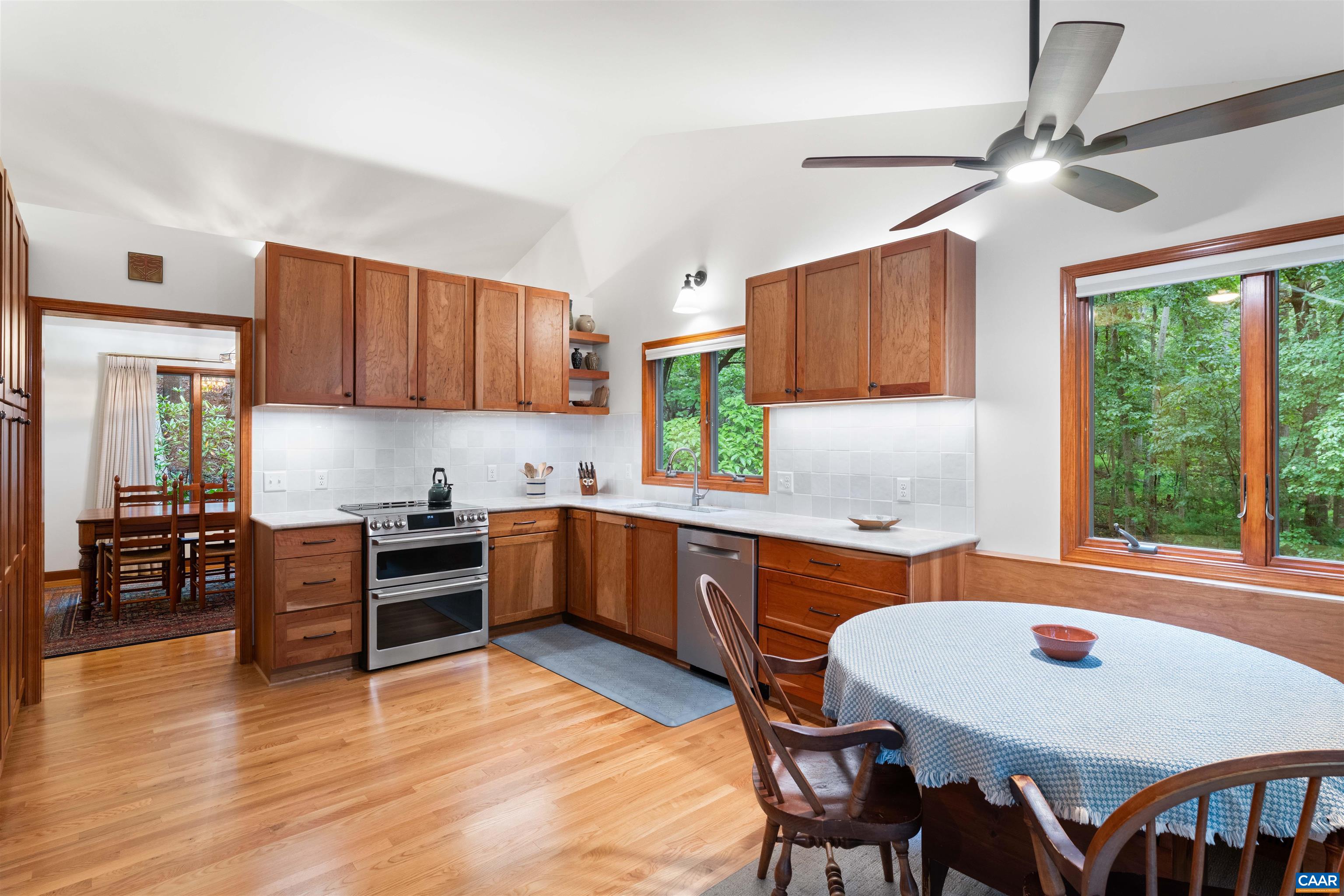 3335 BROOKSIDE DR