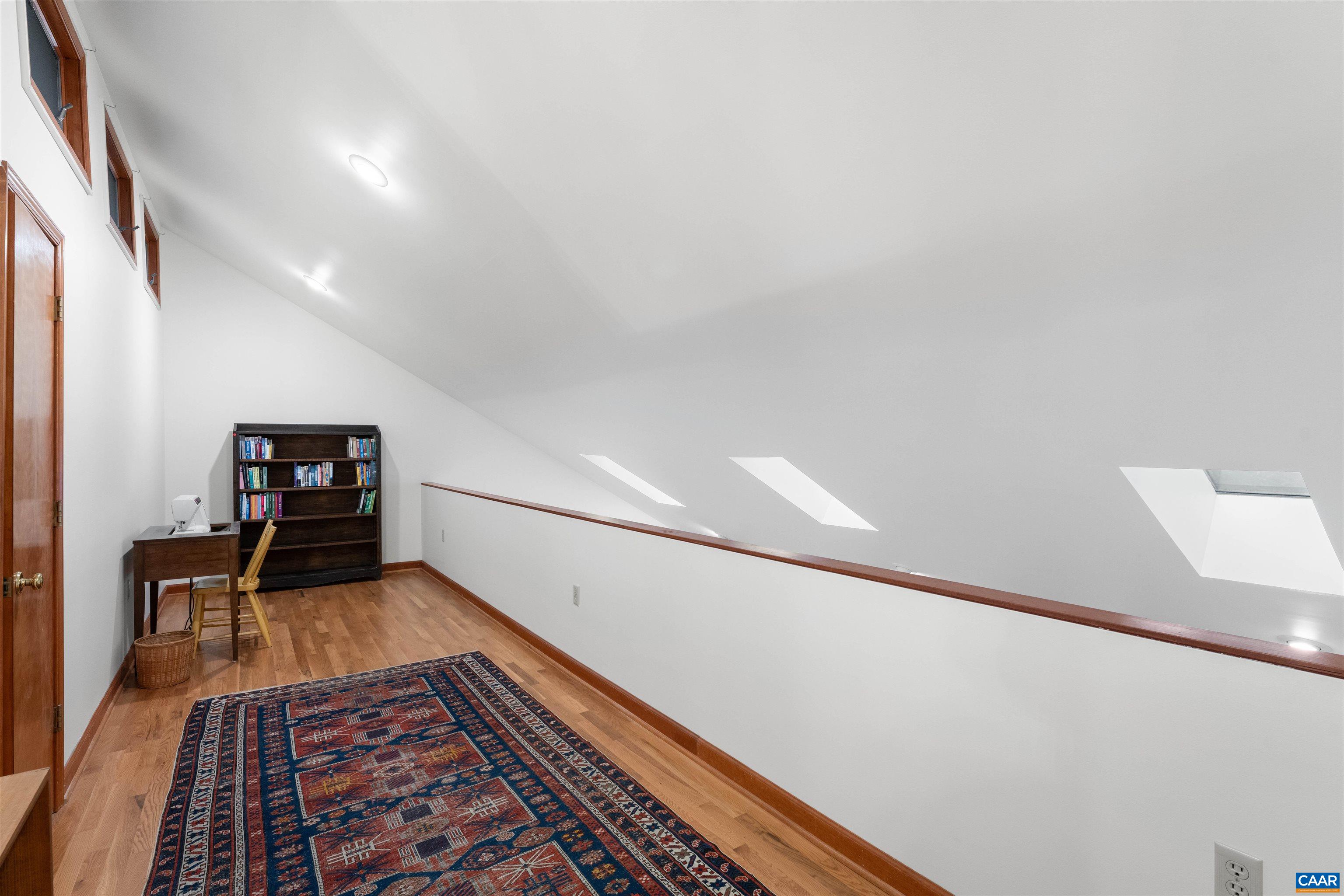 3335 BROOKSIDE DR