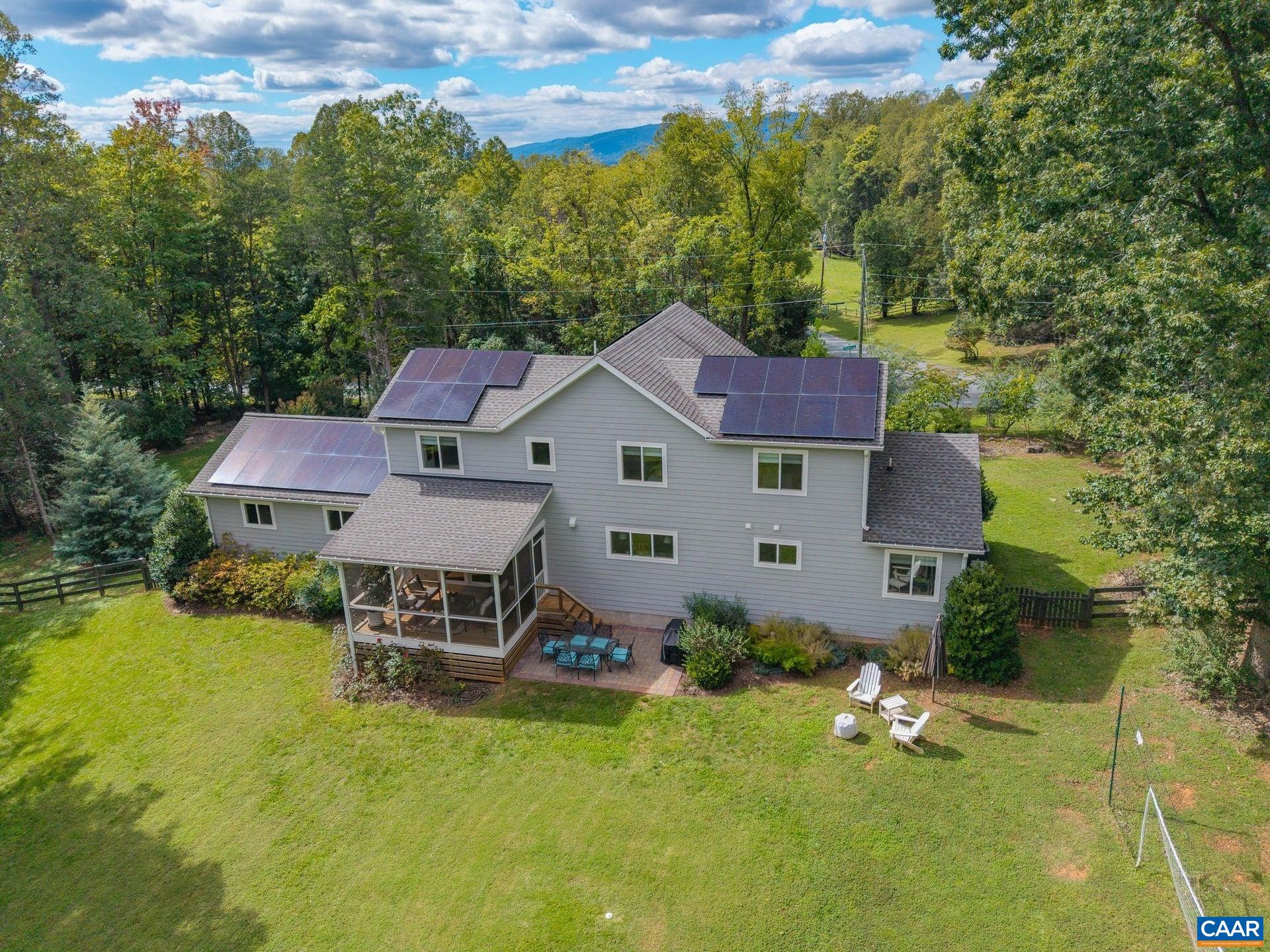 3701 GLENAIRE DR