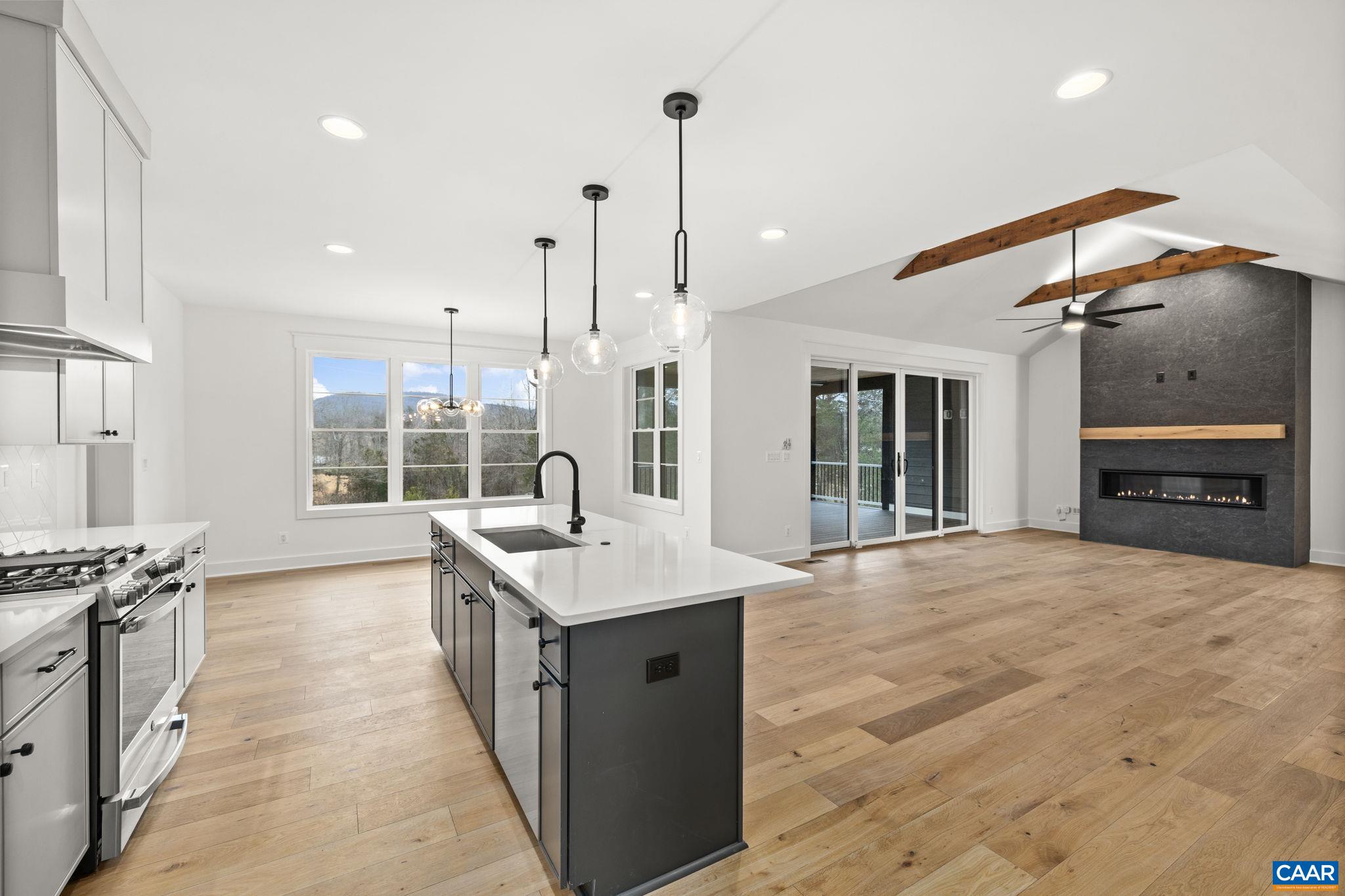 1 A VISTA VIEW DR