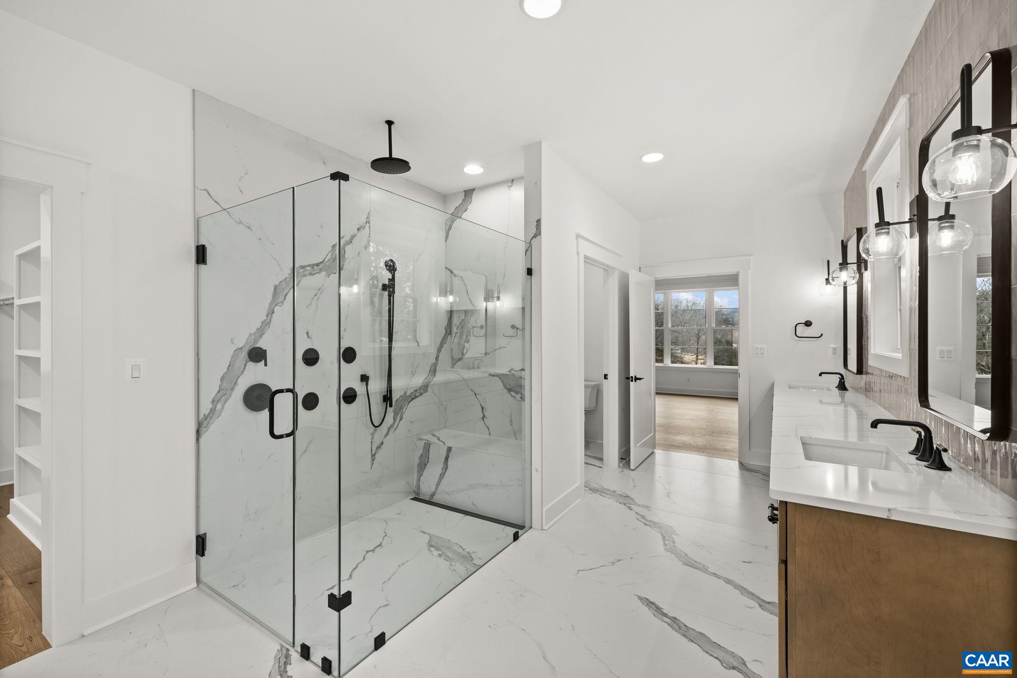 1 A VISTA VIEW DR