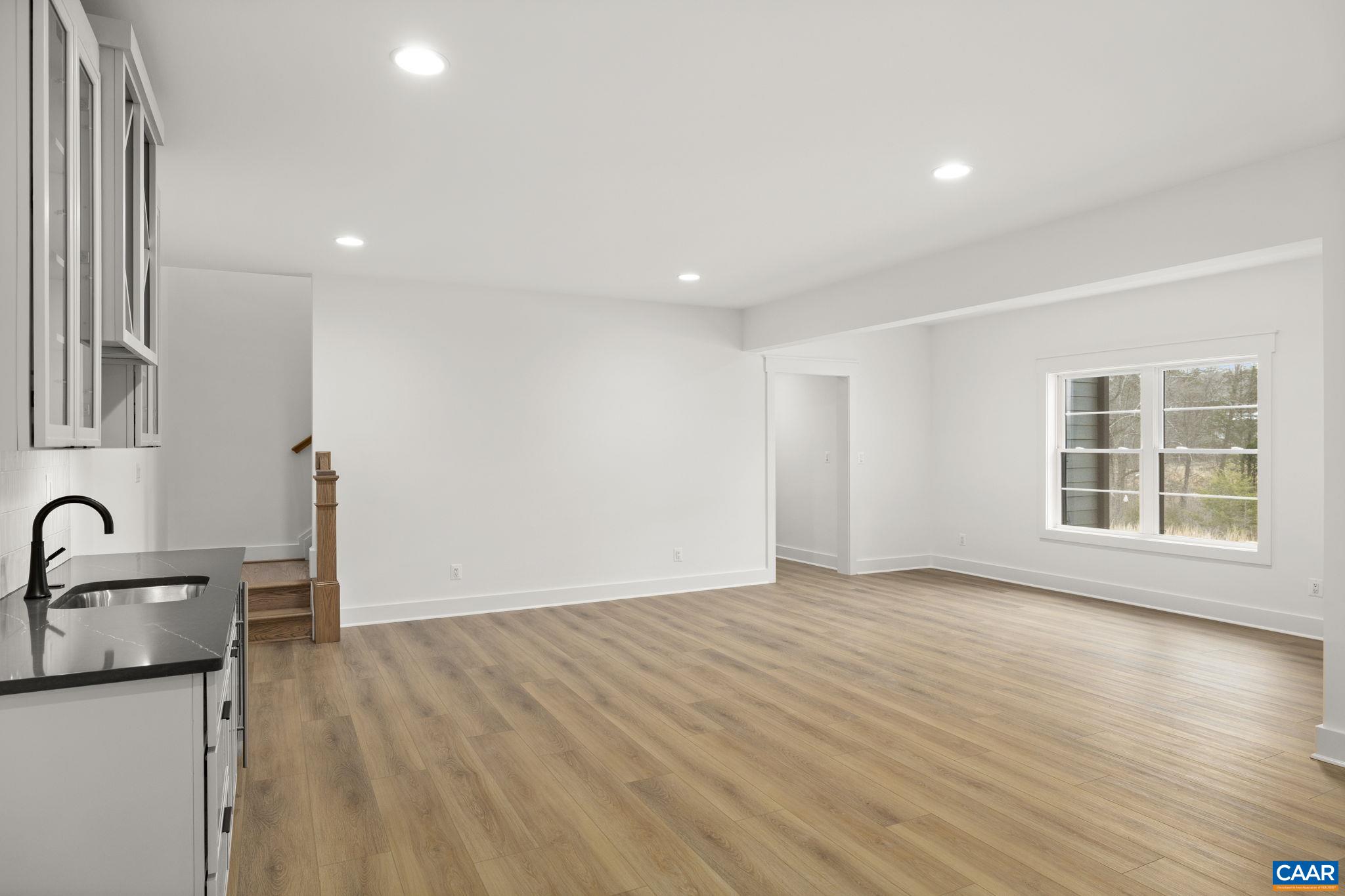 1 A VISTA VIEW DR