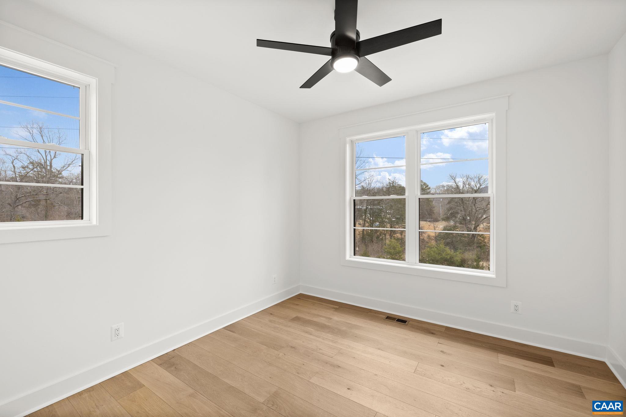1 A VISTA VIEW DR
